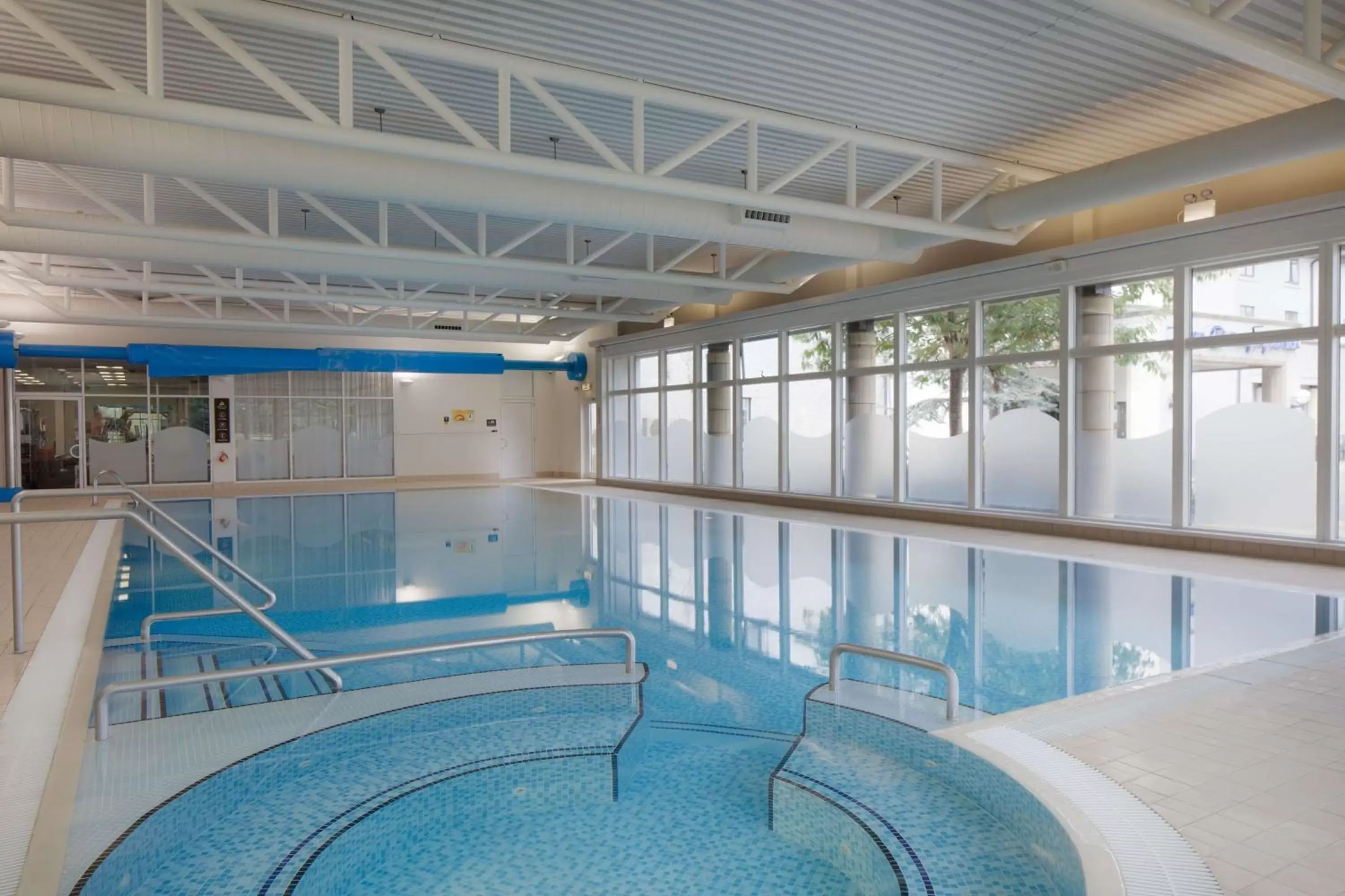Pool view, Swimming Pool in Hilton Belfast Templepatrick