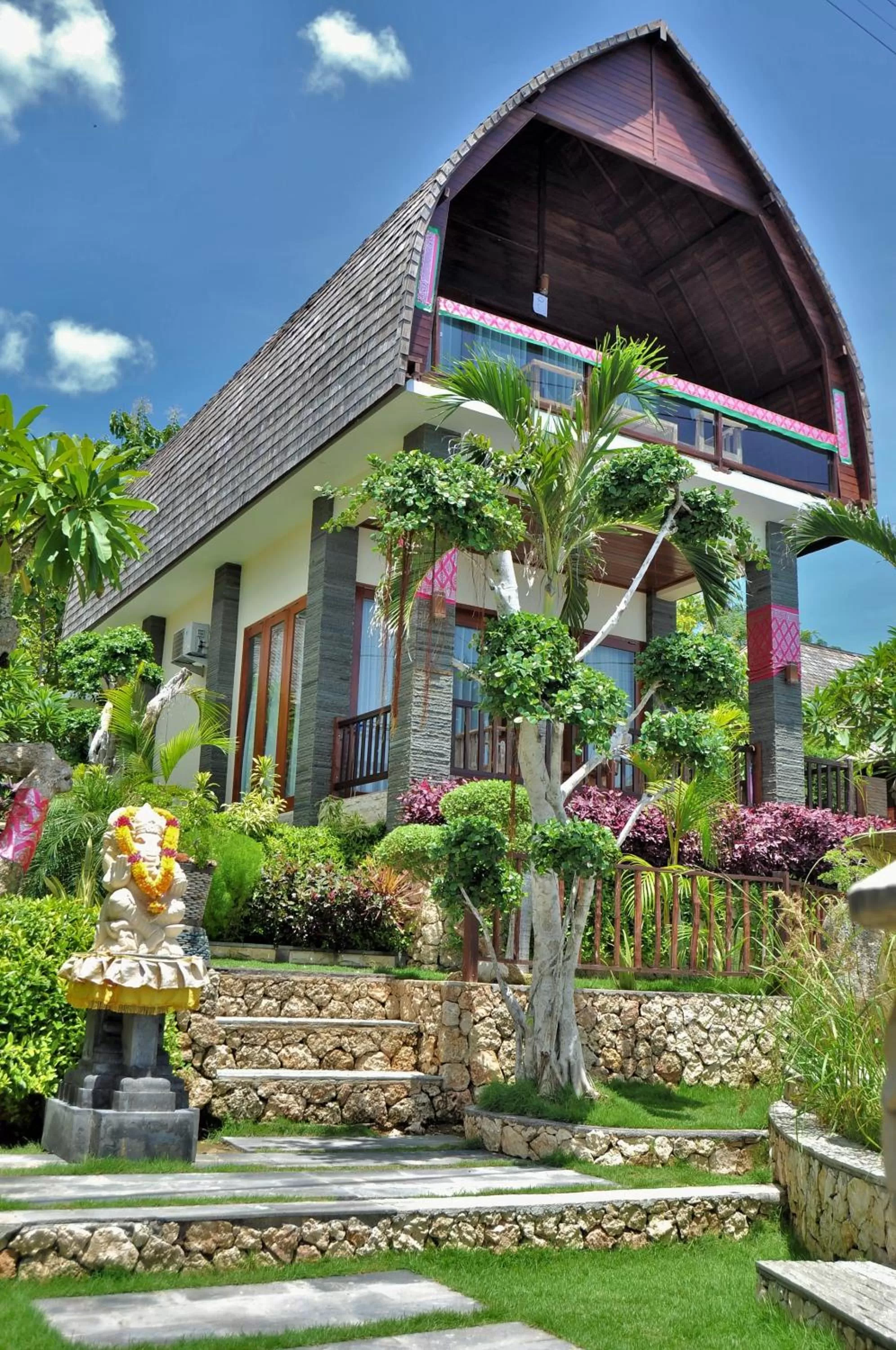 Photo of the whole room in Ocean Terrace Suite And Spa Luxury
