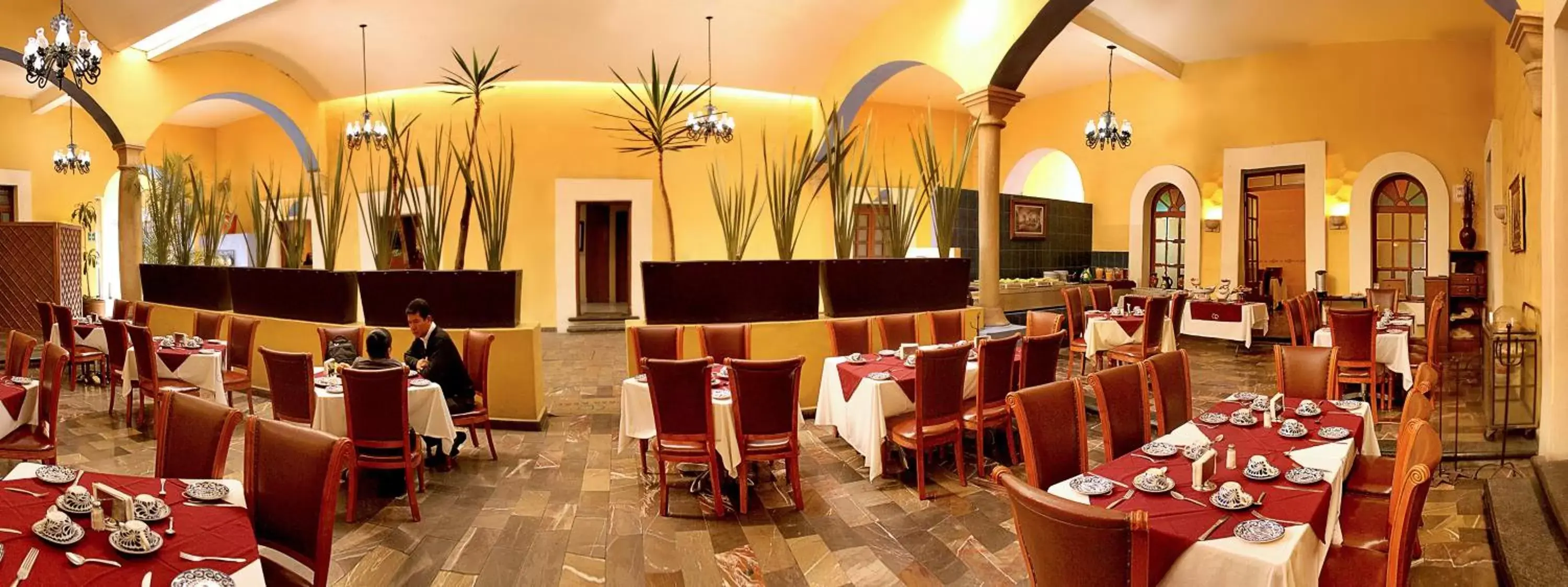 Restaurant/Places to Eat in Hotel Casa Real Tehuacan