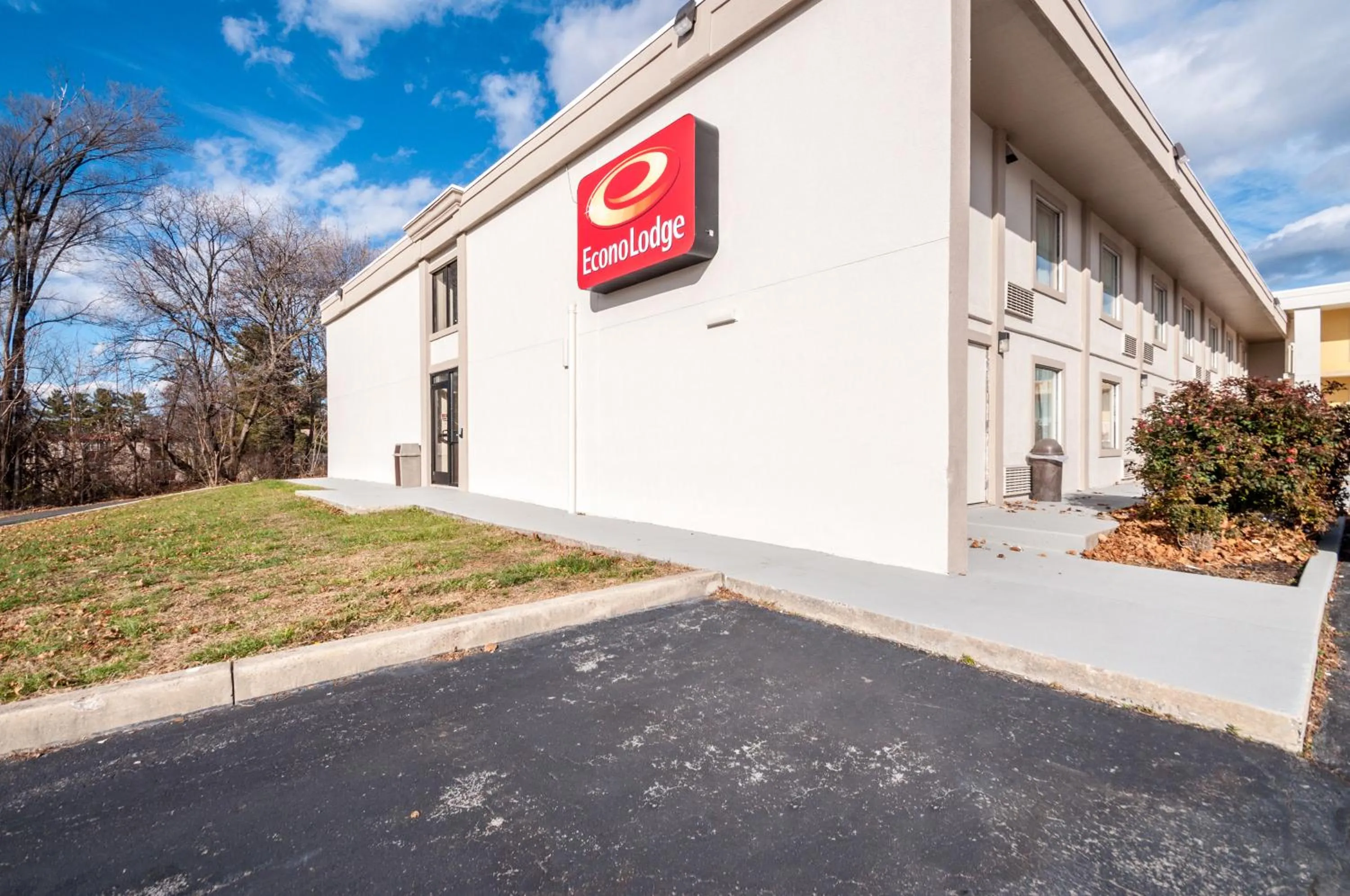 Property building in Econo Lodge Hagerstown