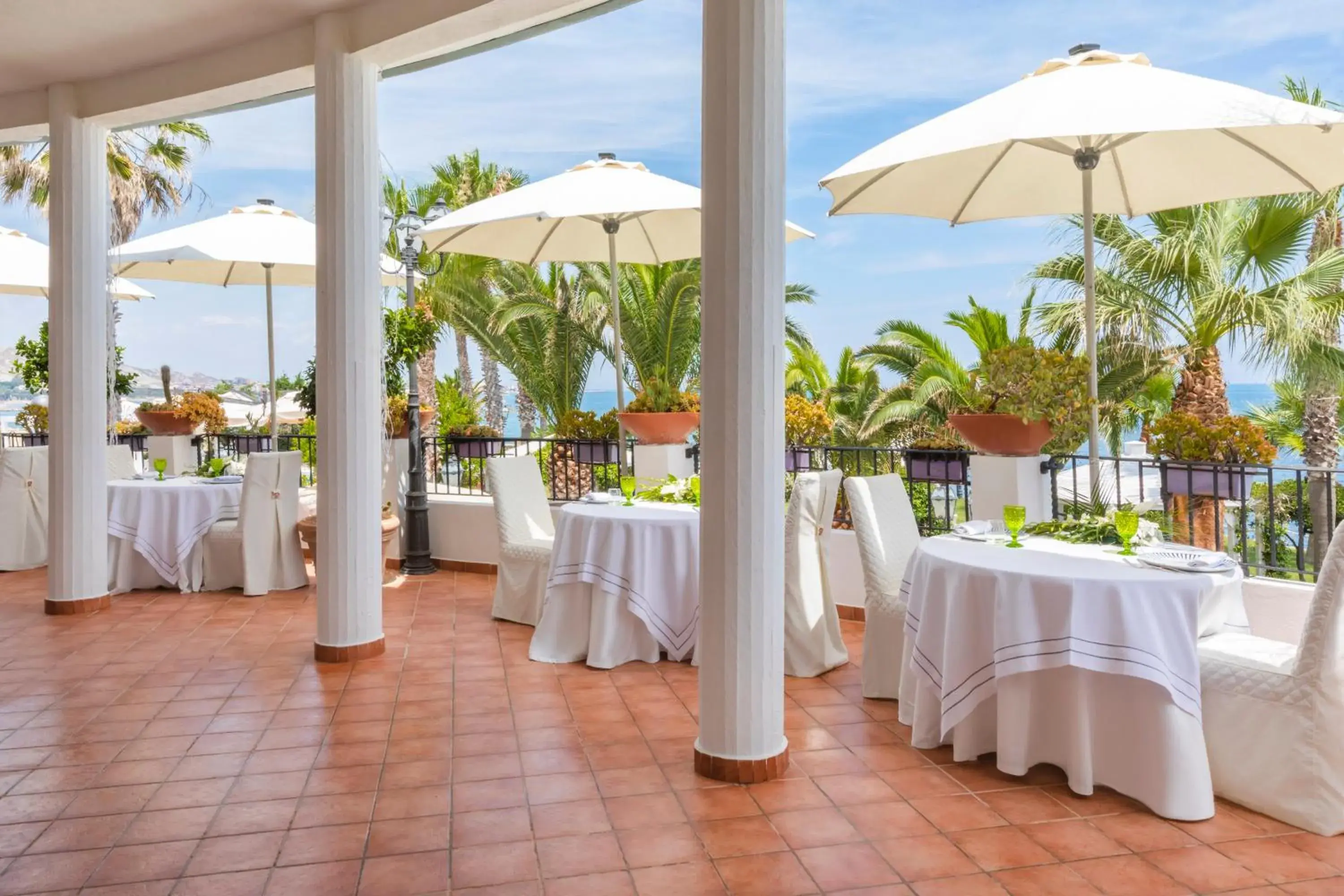 Restaurant/places to eat, Banquet Facilities in Hotel Lido degli Scogli