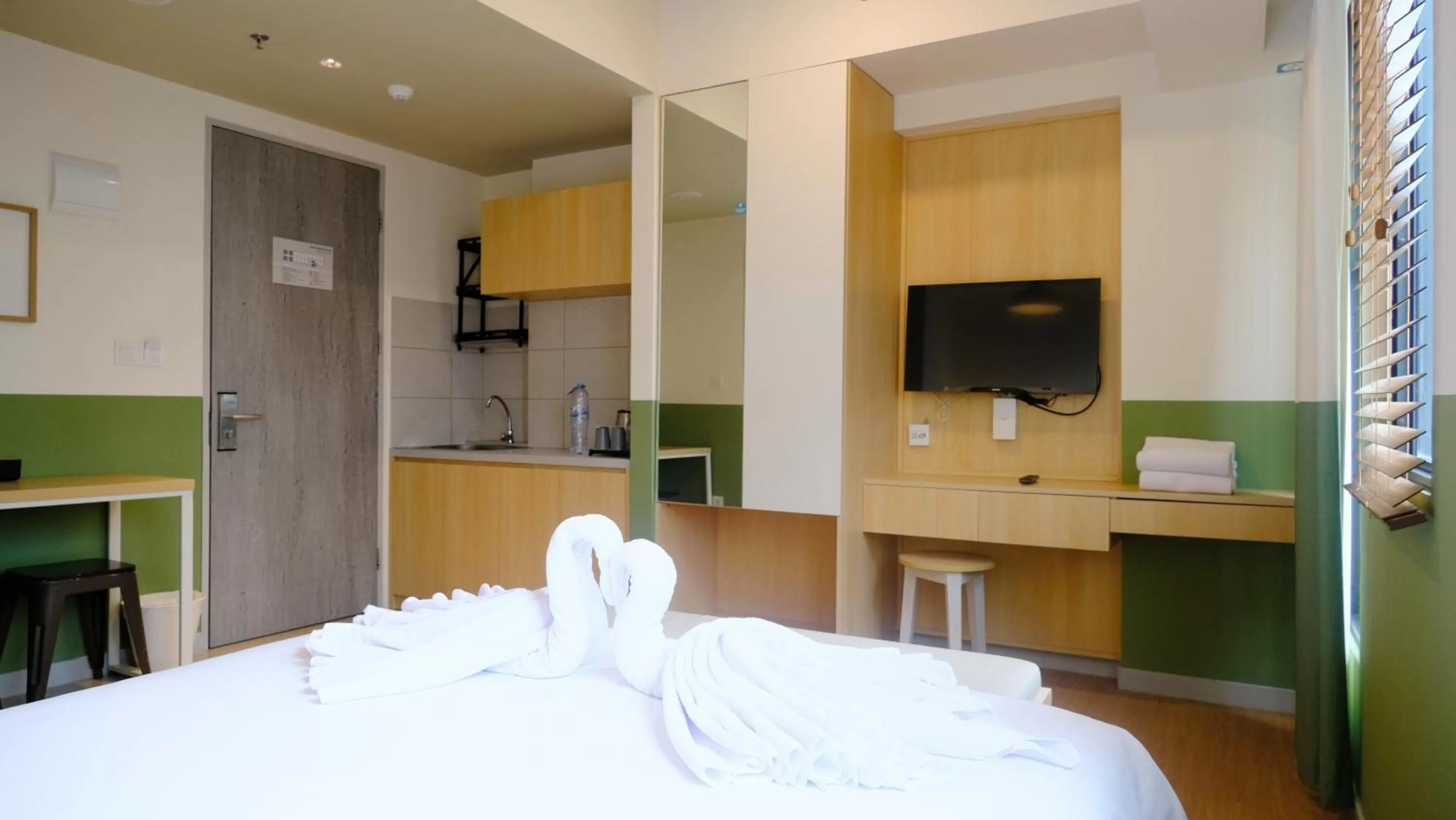 Bed in Hotel Osaka PIK2