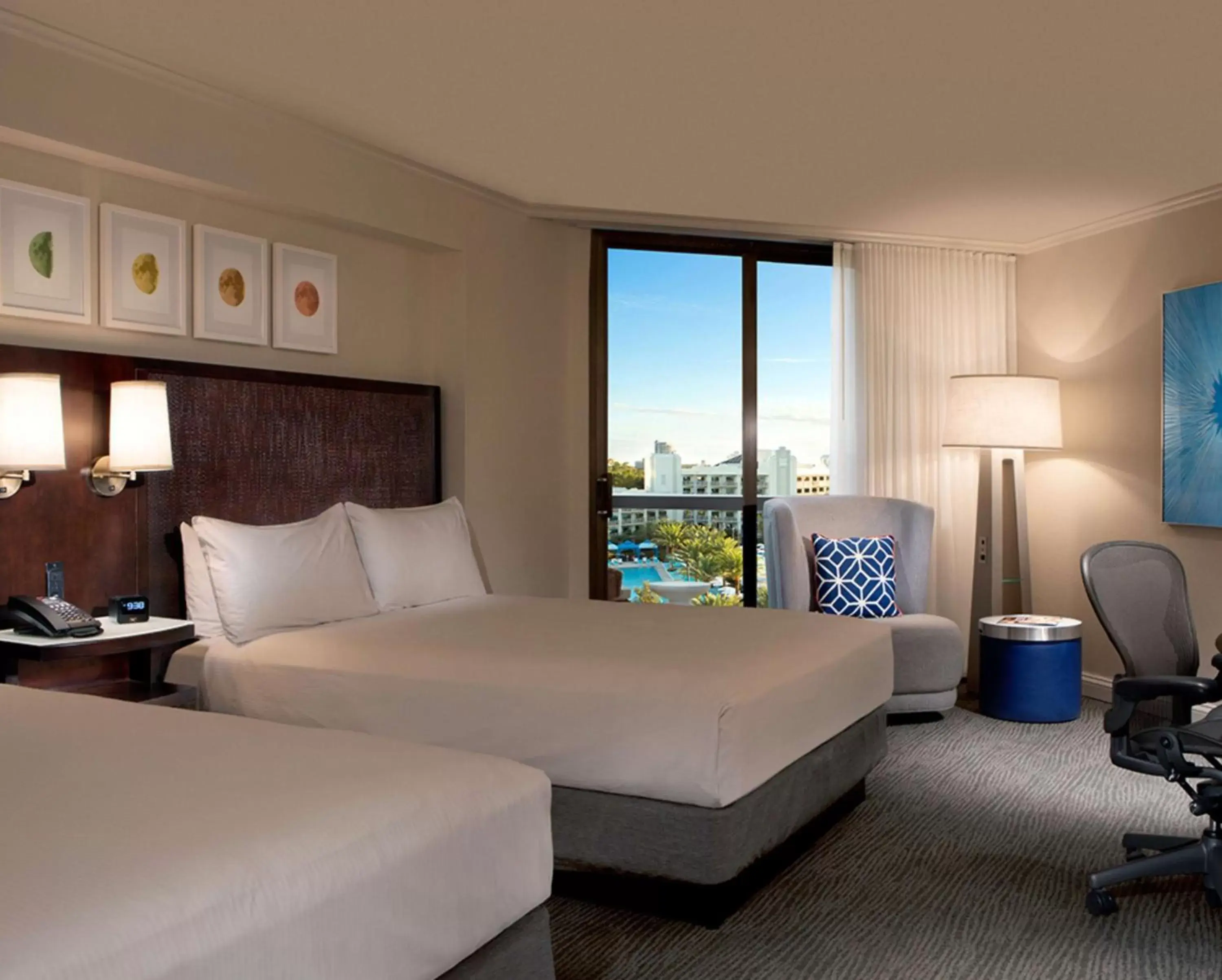 View (from property/room), Bed in Hilton Orlando Buena Vista Palace - Disney Springs Area
