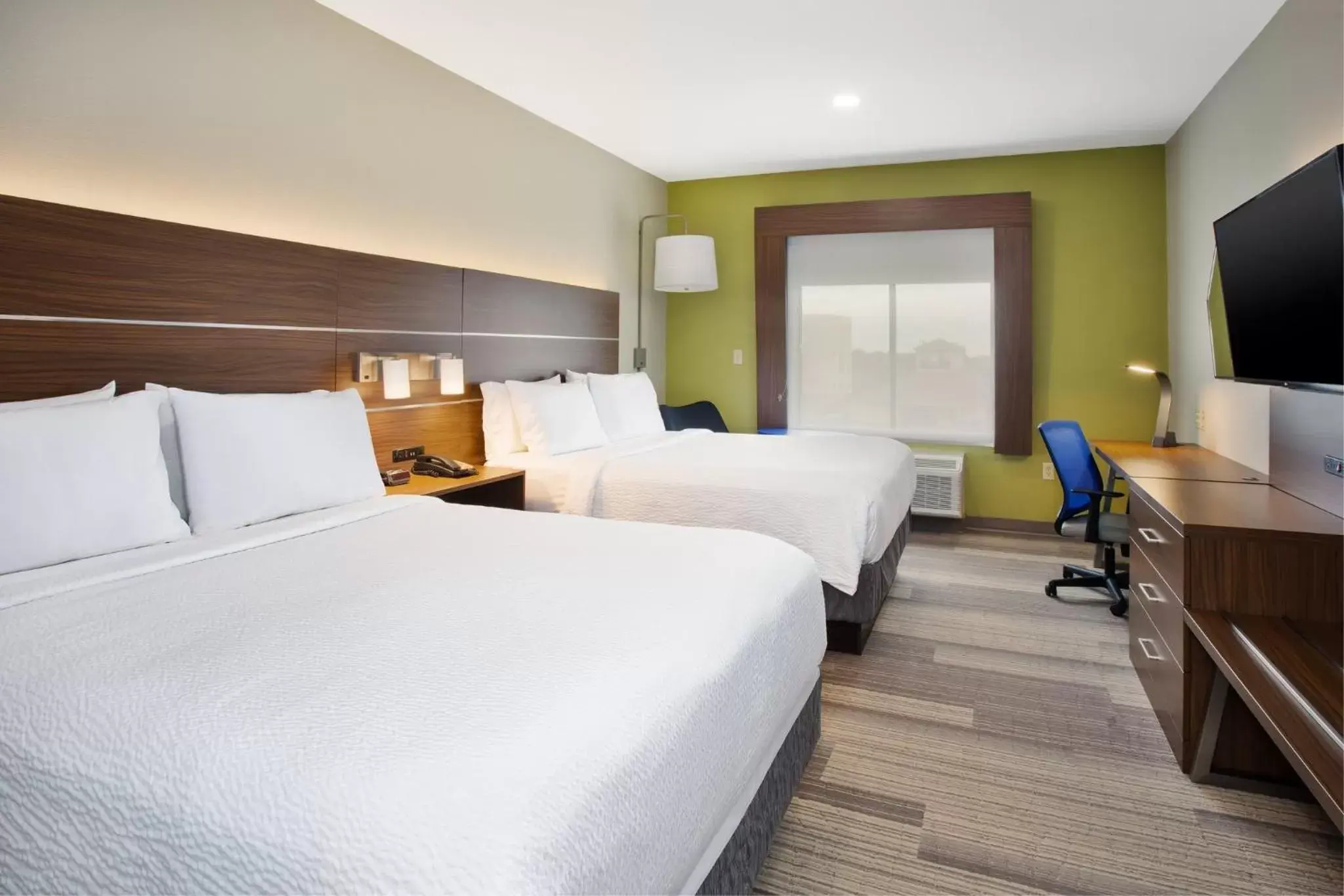 Photo of the whole room, Bed in Holiday Inn Express Hotel and Suites Katy, an IHG Hotel