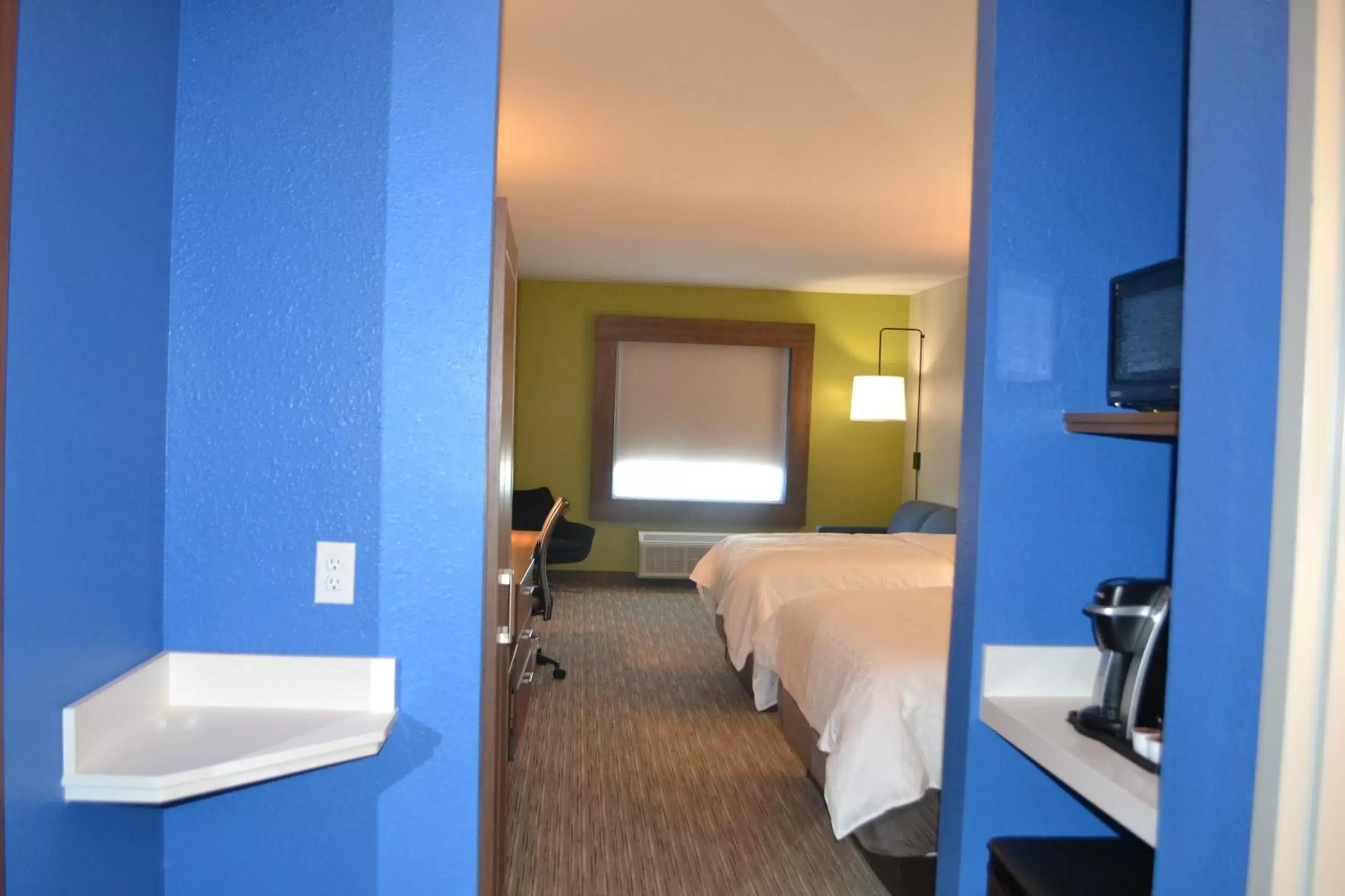 Photo of the whole room, Bathroom in Holiday Inn Express Tallahassee-University Central, an IHG Hotel