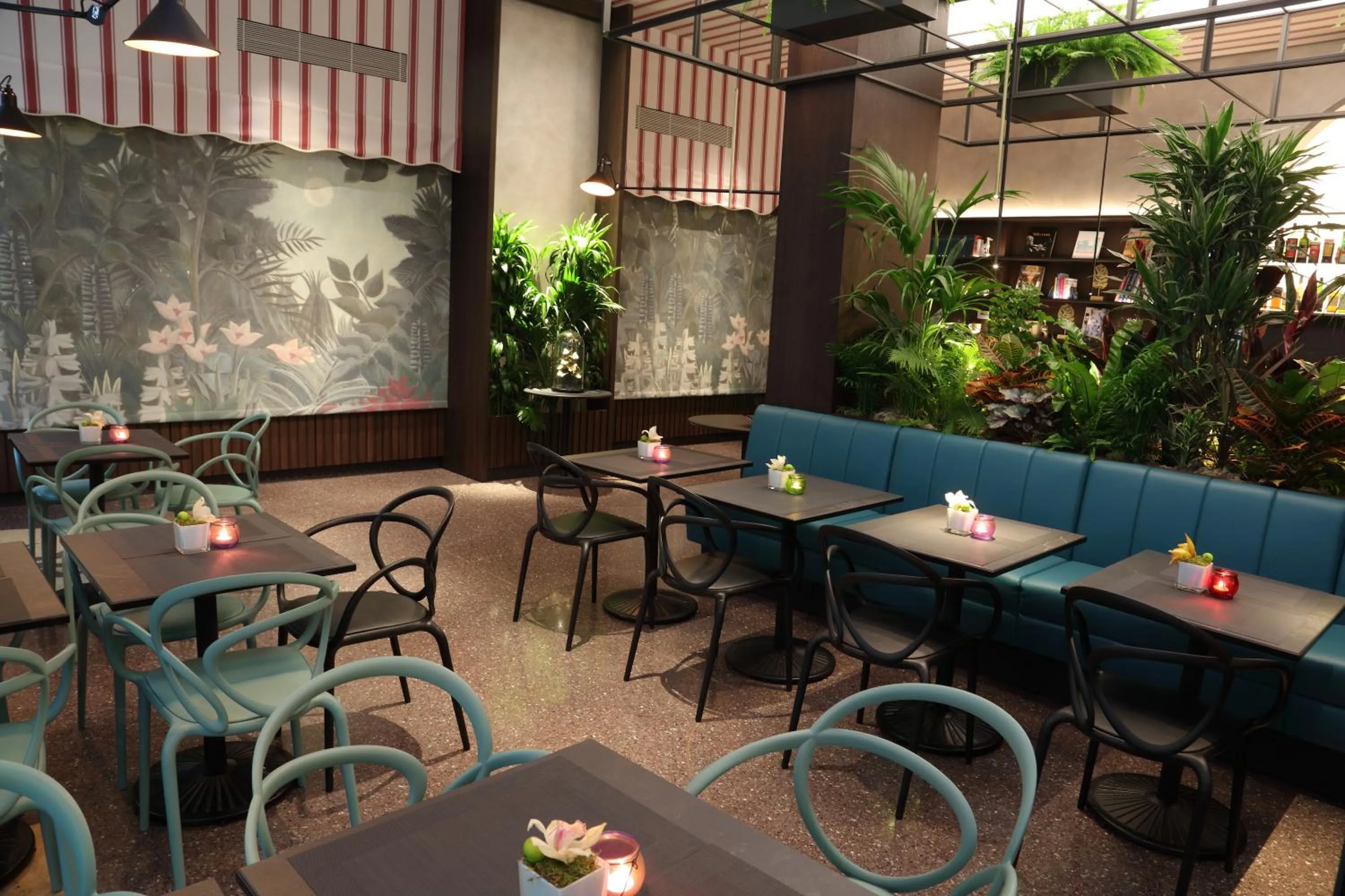 Lounge or bar in Hotel Sanpi Milano