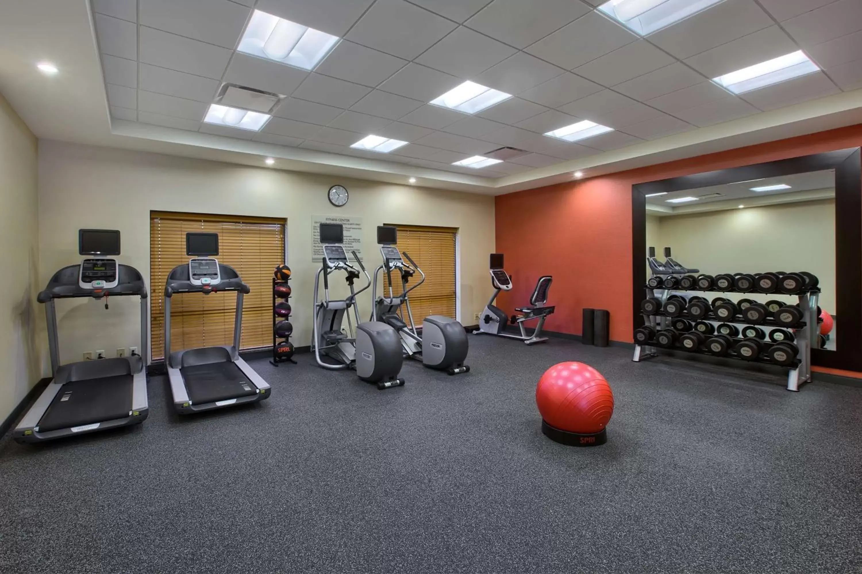 Fitness centre/facilities, Fitness Center/Facilities in Hilton Garden Inn Durham-University Medical Center