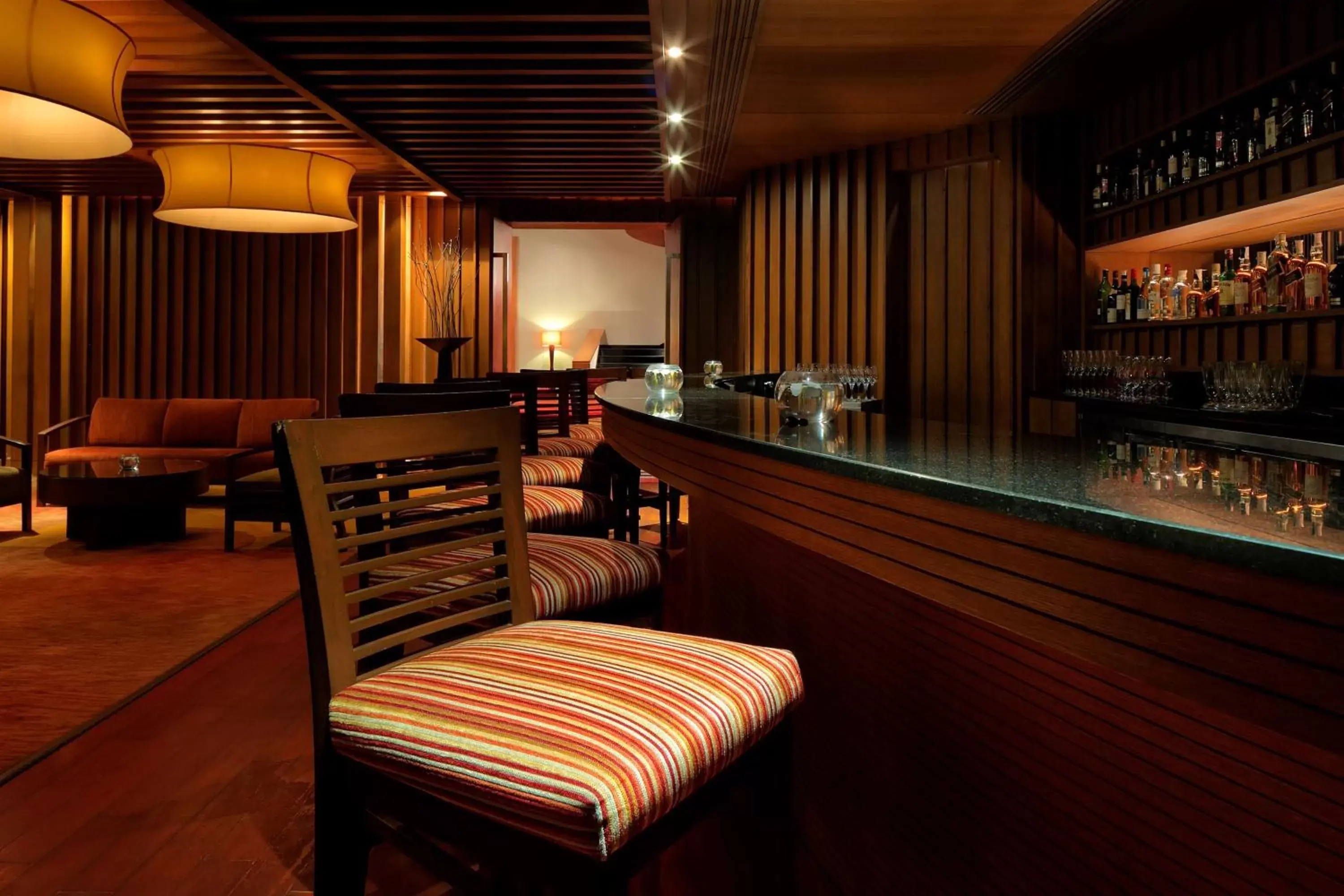Lounge or bar, Lounge/Bar in Radisson Blu Resort & Spa Alibaug