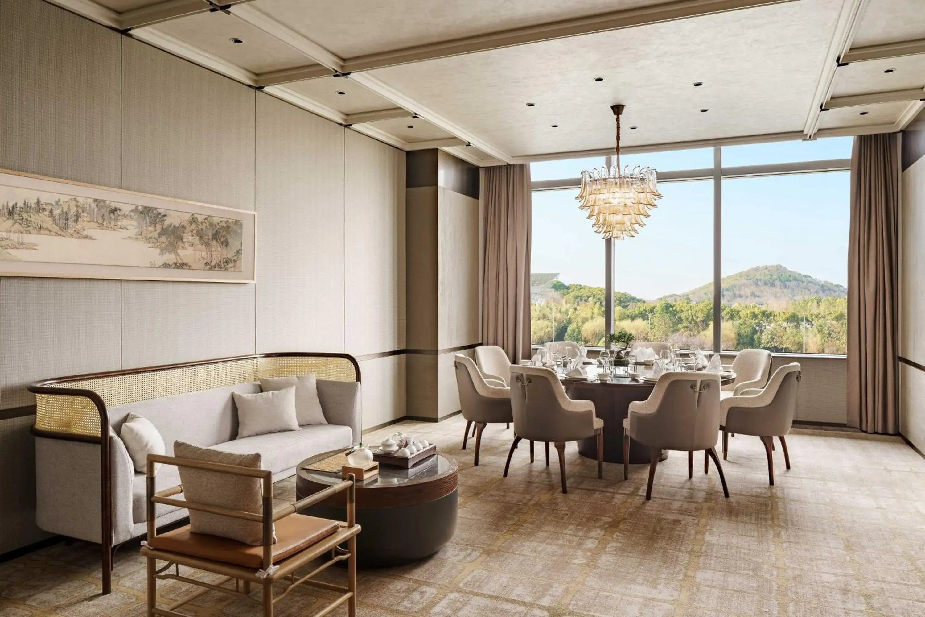 Restaurant/places to eat in The Yuluxe Sheshan, Shanghai, A Tribute Portfolio Hotel Restaurant/places to eat in The Yuluxe Sheshan, Shanghai, A Tribute Portfolio Hotel
