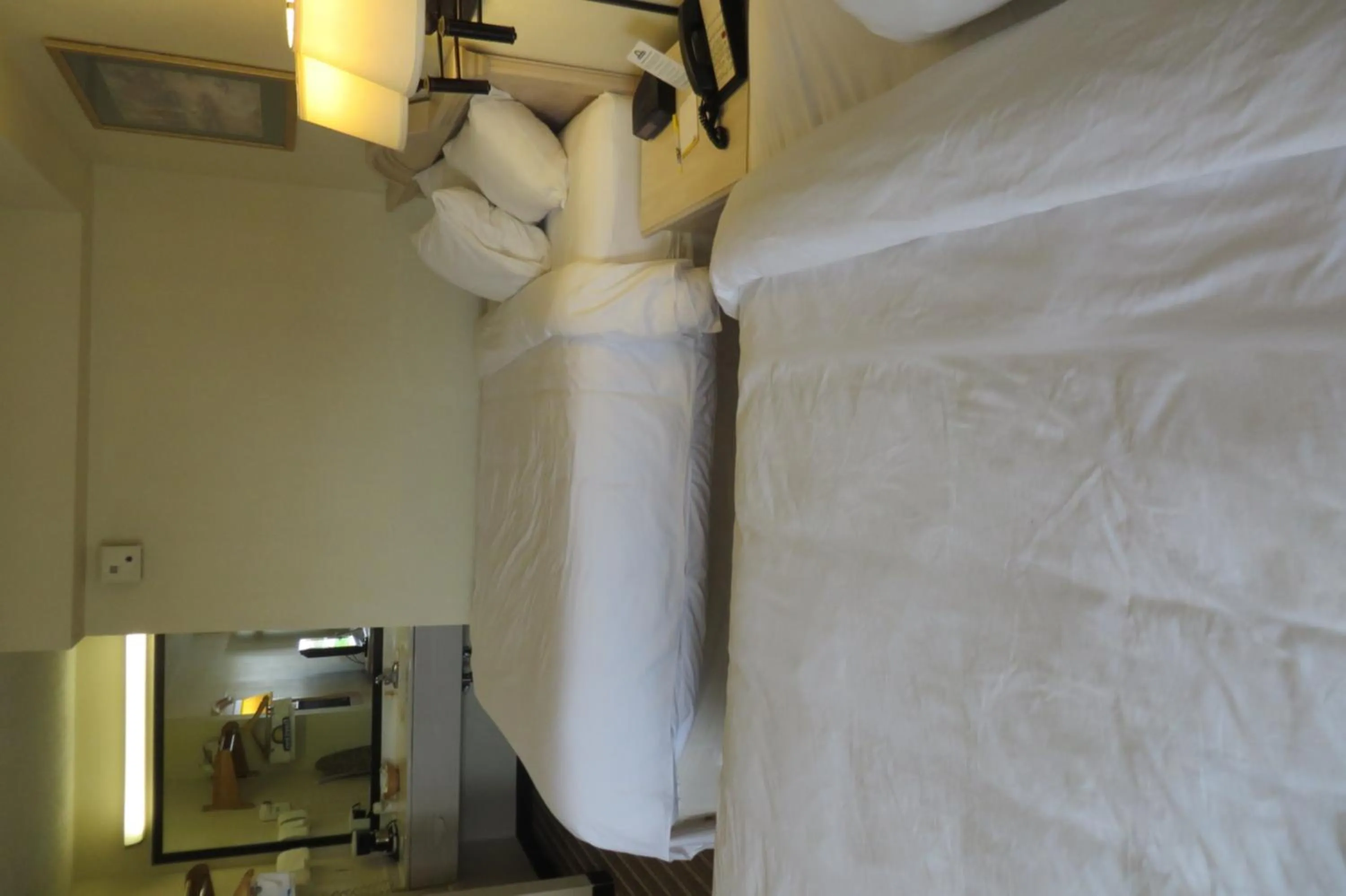 Bedroom in Days Inn by Wyndham Plainfield