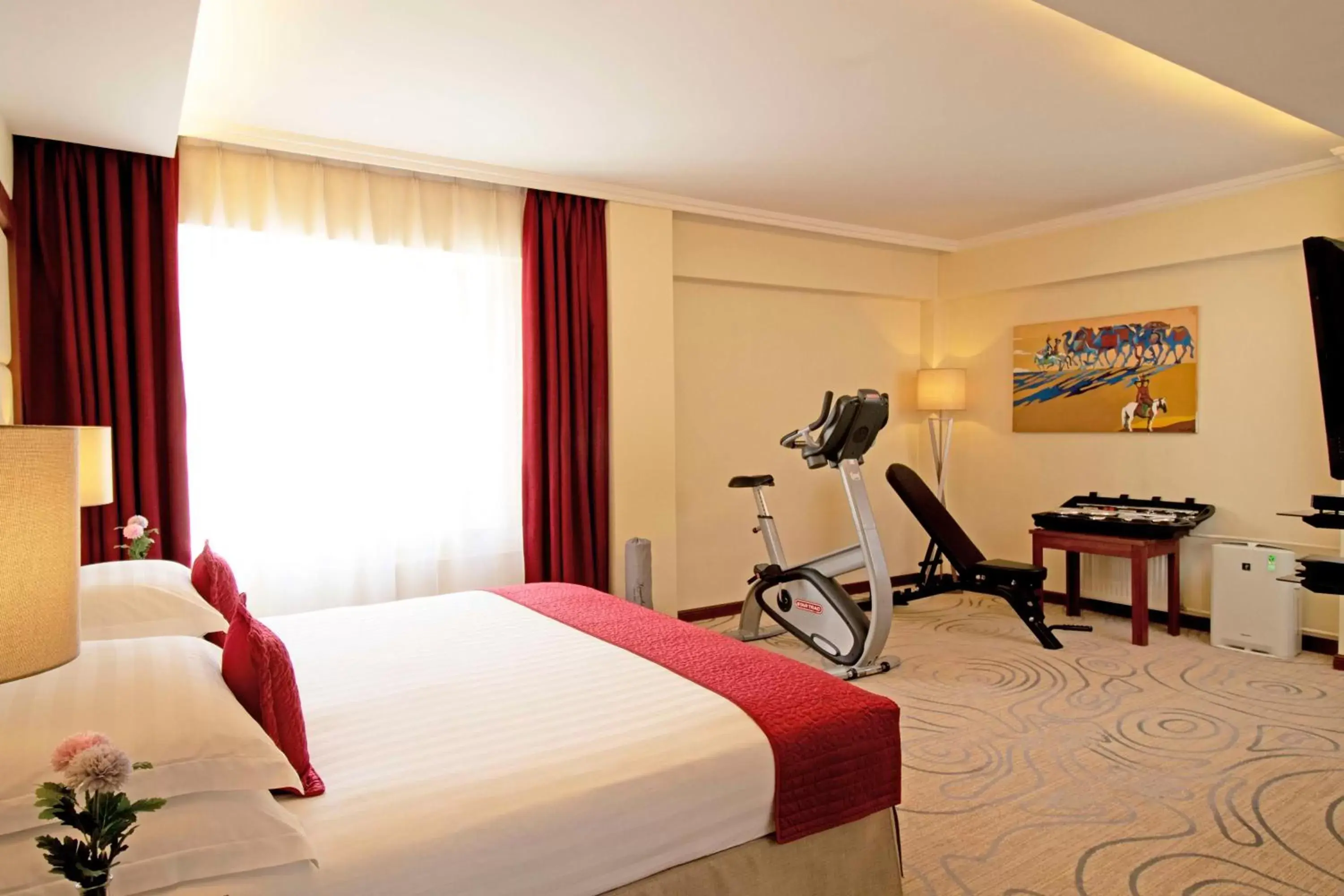 Bedroom, Fitness Center/Facilities in Kempinski Hotel Khan Palace