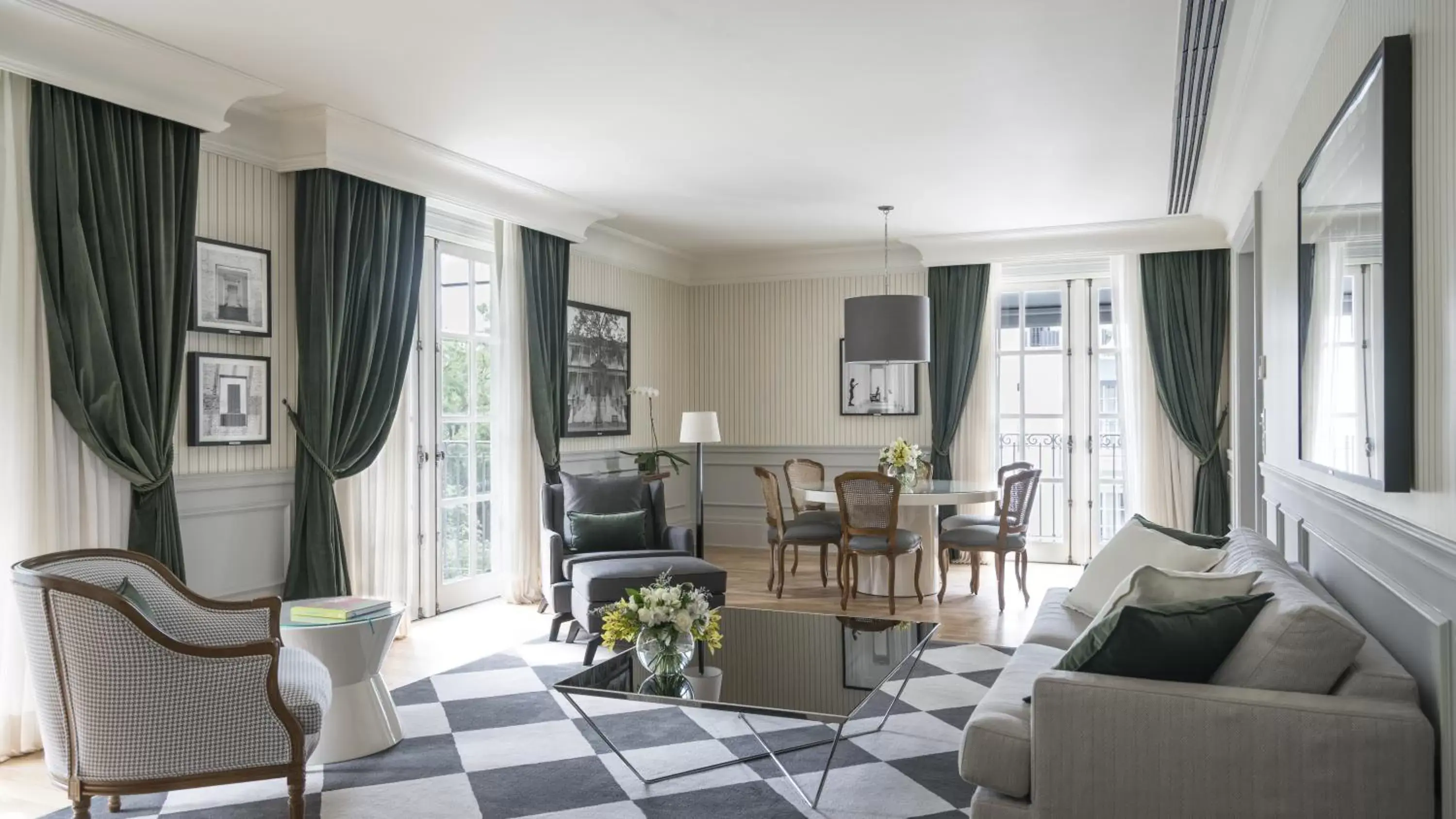 Bedroom, Seating Area in Palácio Tangará - an Oetker Collection Hotel