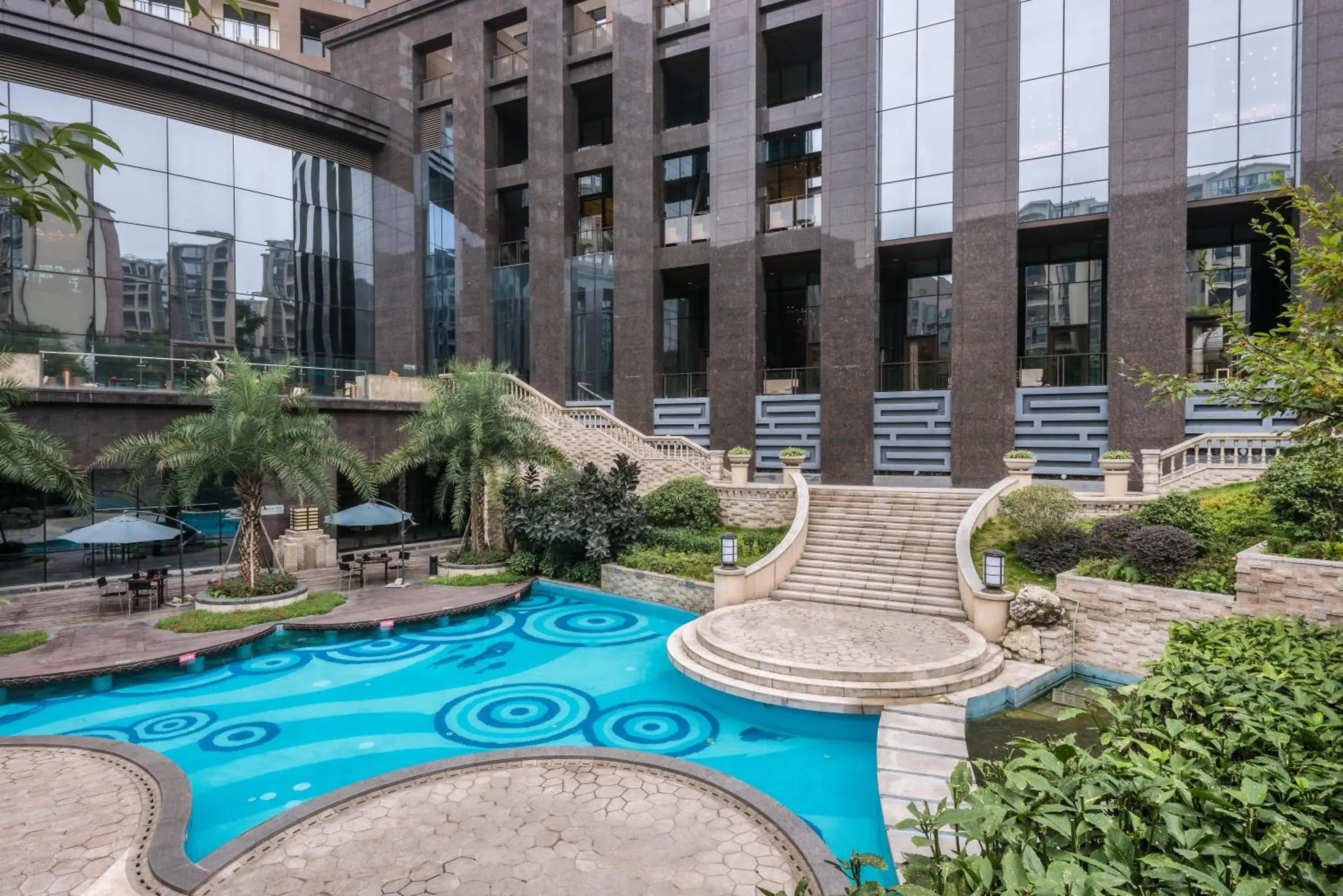 Lobby or reception, Pool View in Crowne Plaza Chengdu West, an IHG Hotel