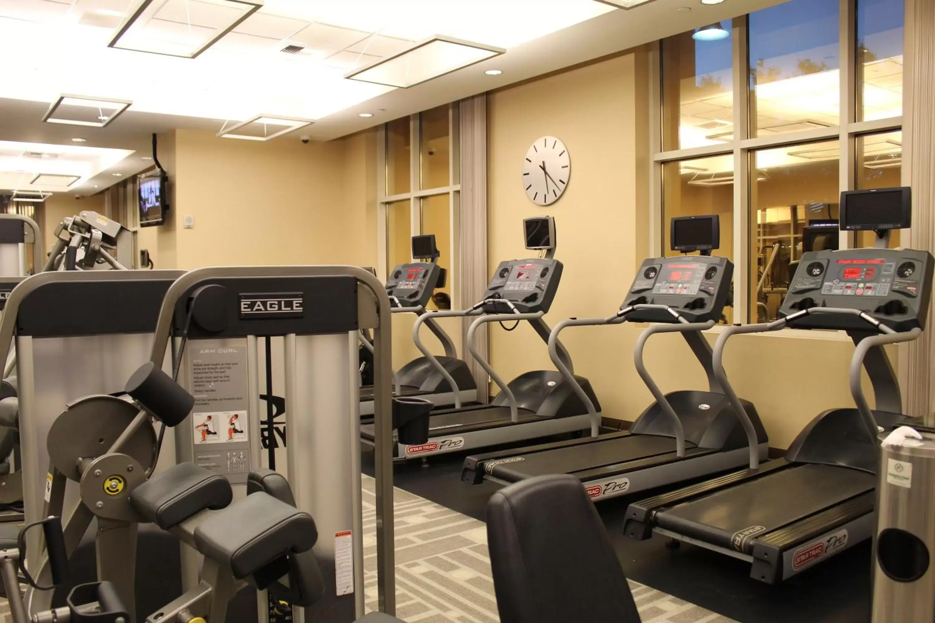 Fitness centre/facilities, Fitness Center/Facilities in Luxury Suites International at The Signature