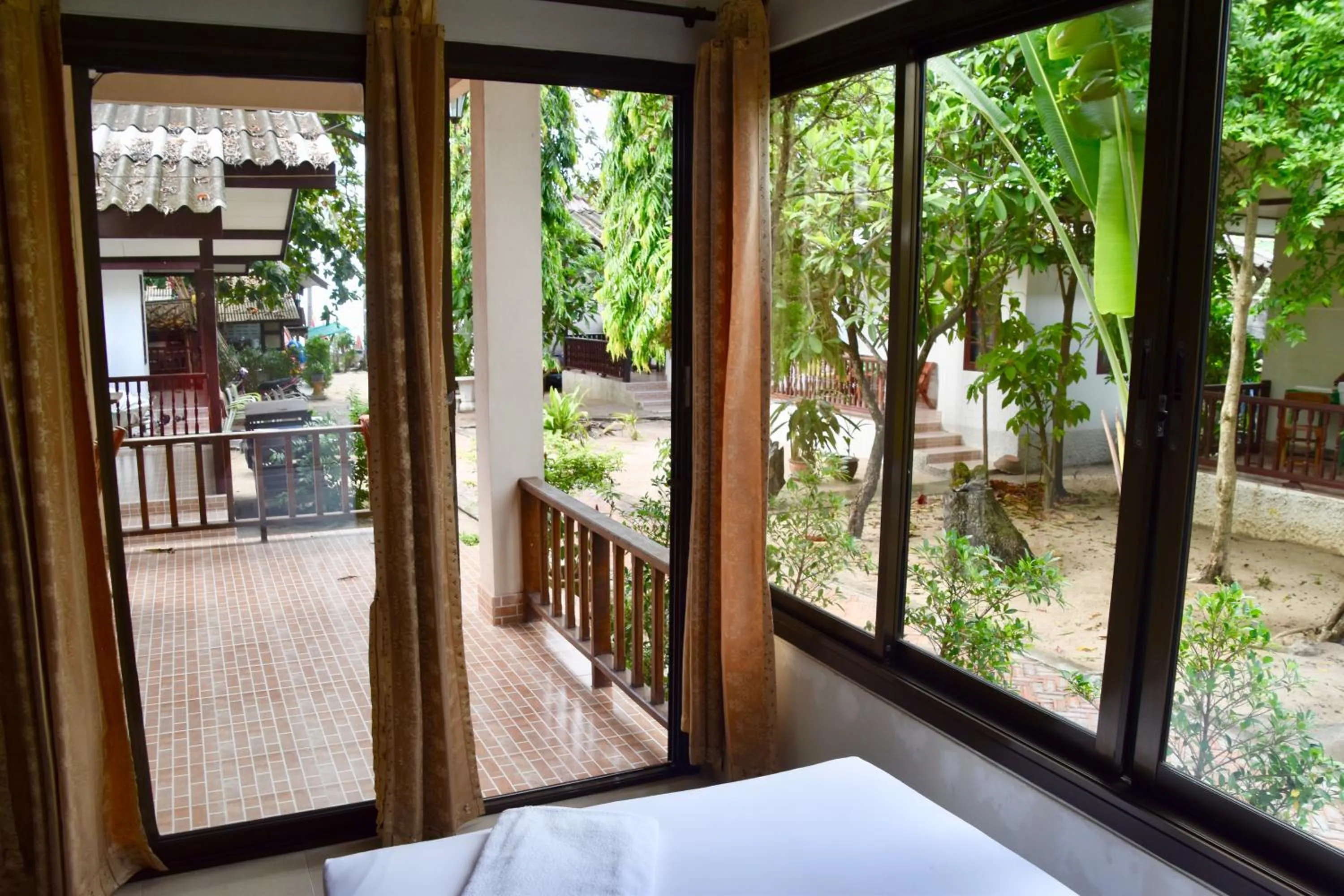 Garden view, Bed in Magic Resort