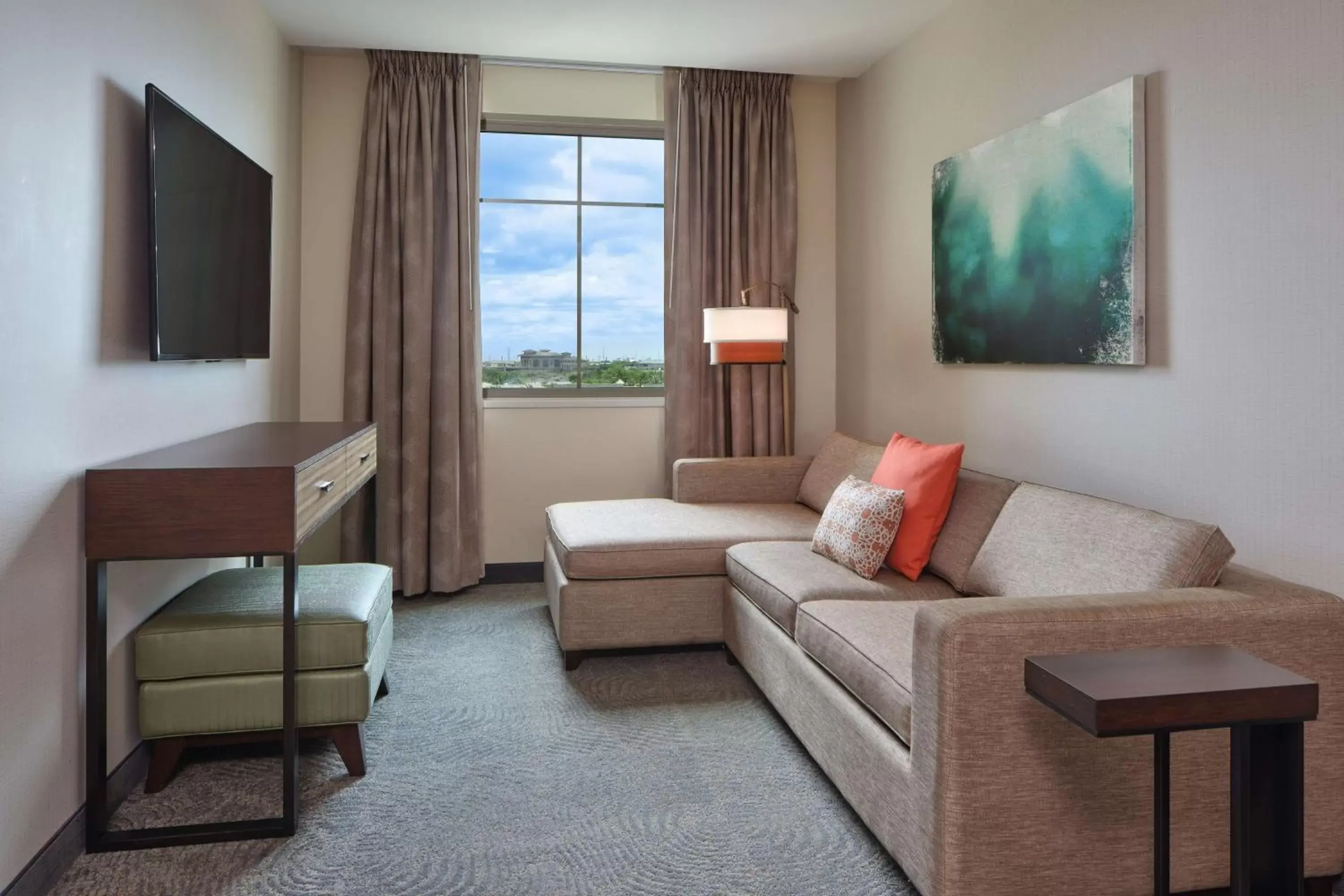 Living room, Seating Area in Embassy Suites By Hilton Oahu Kapolei - FREE Breakfast