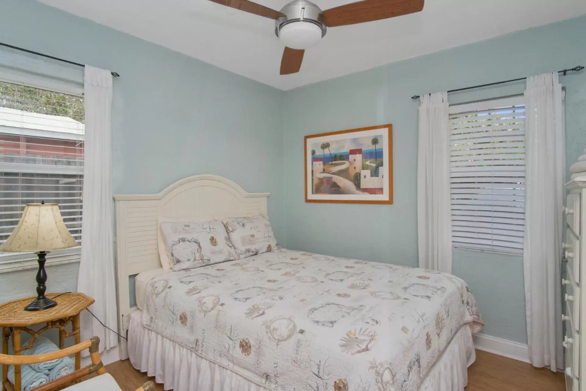 Bedroom, Bed in Beach Place Guesthouses