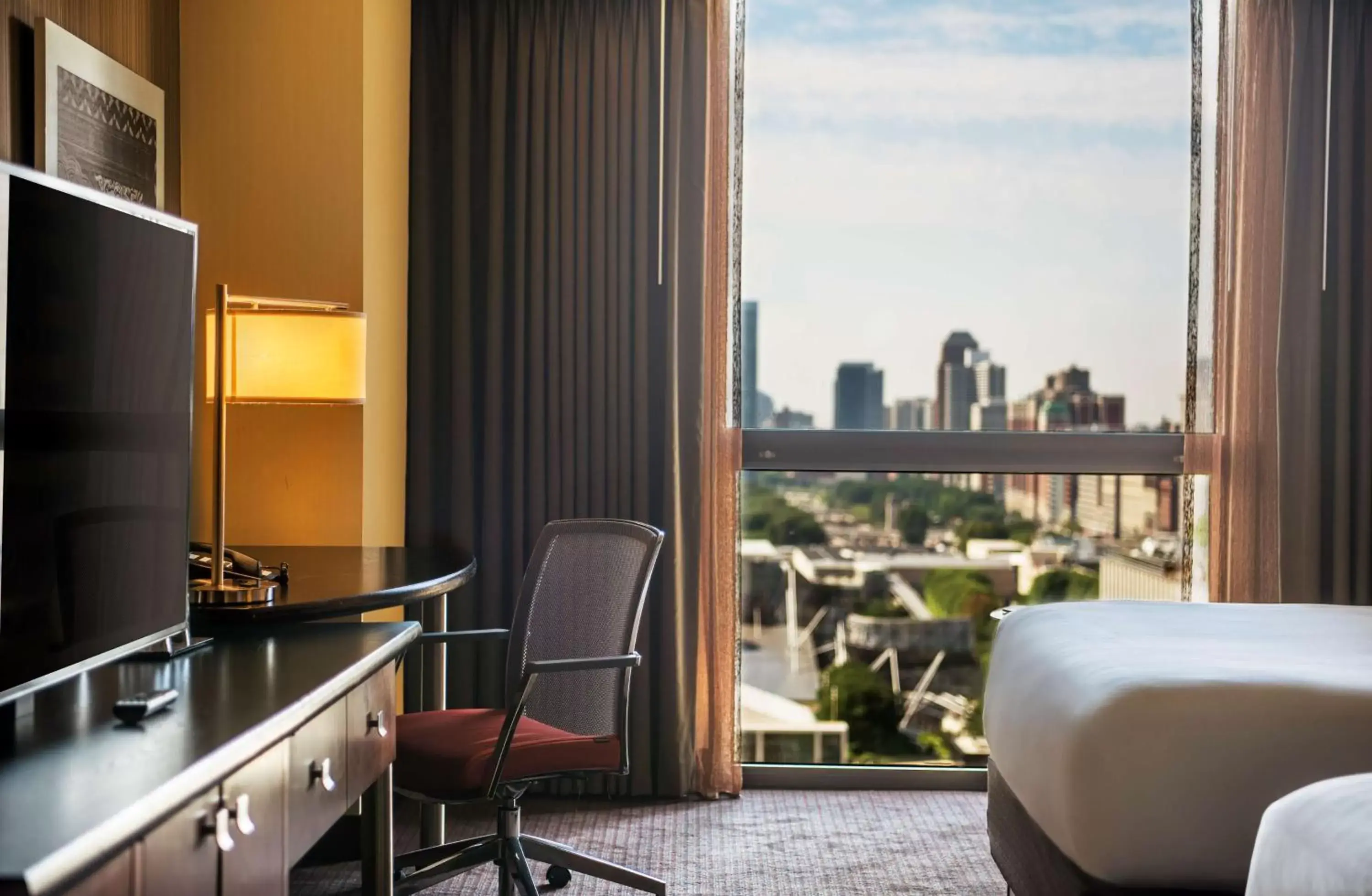 Queen Room with Two Queen Beds and City View in Hyatt Regency Chicago