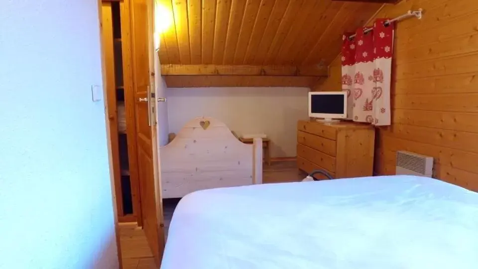 Bed in Le Floralp