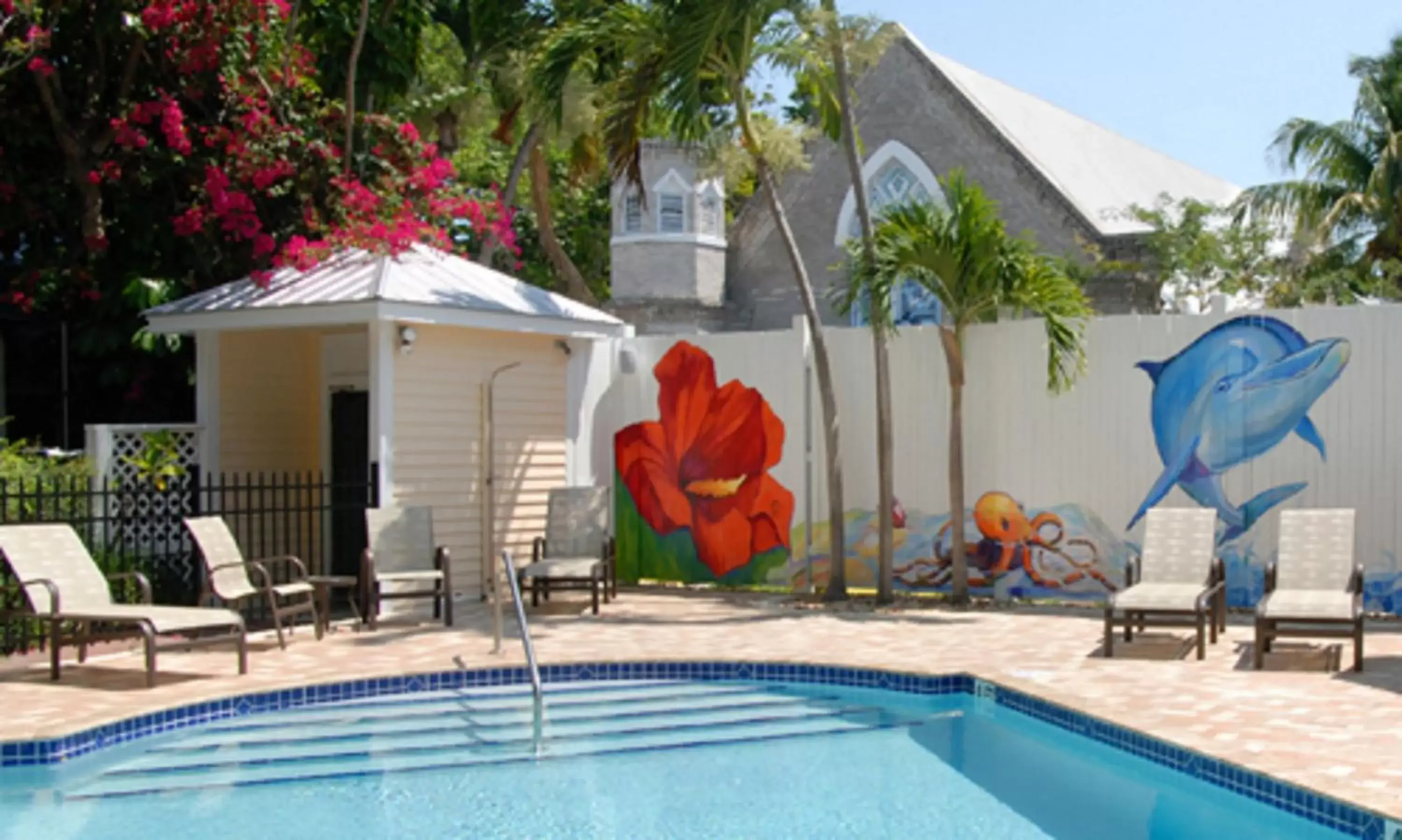 Swimming pool in Duval House Swimming pool in Duval House