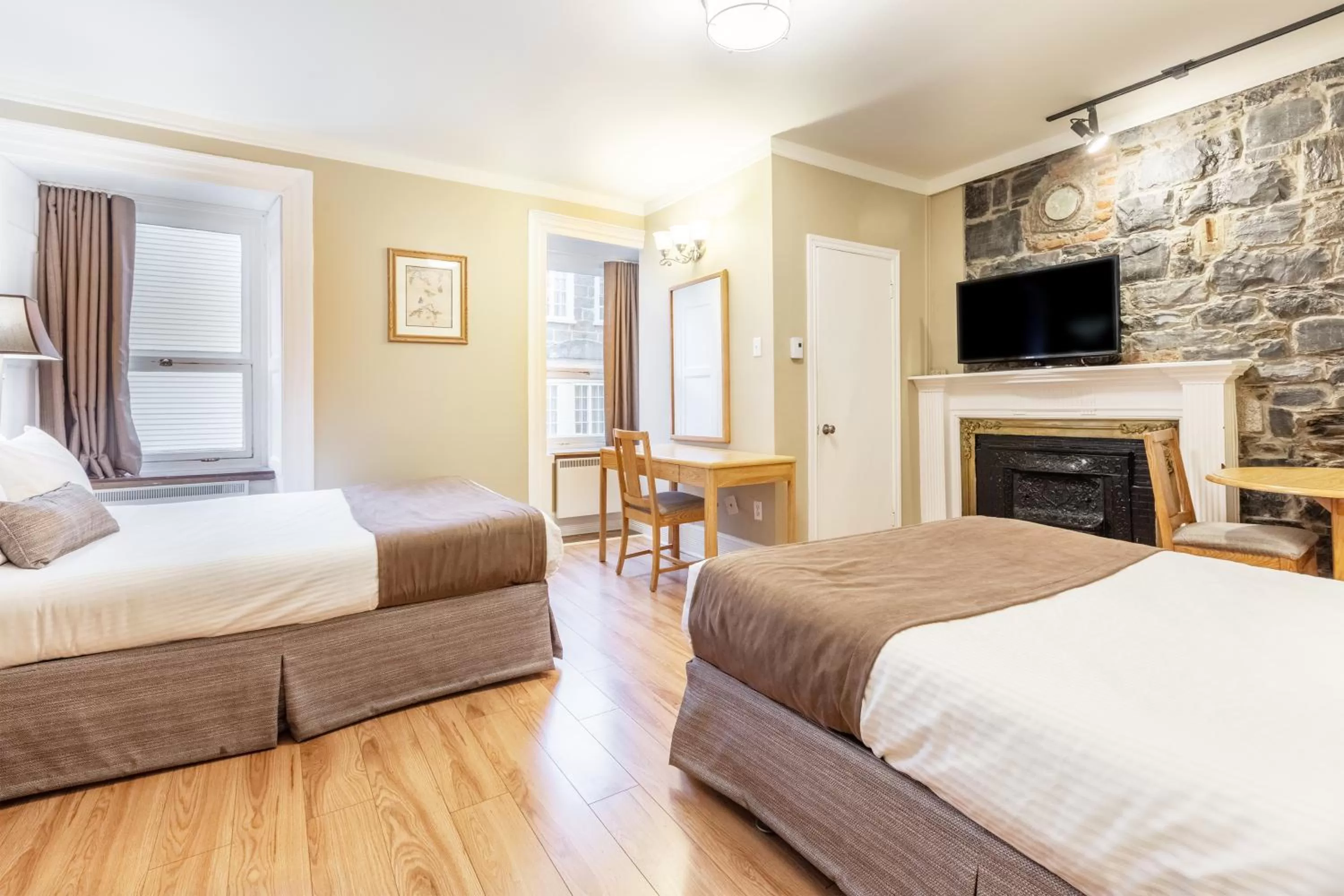 Bedroom, Bed in Hotel Jardin du Gouverneur