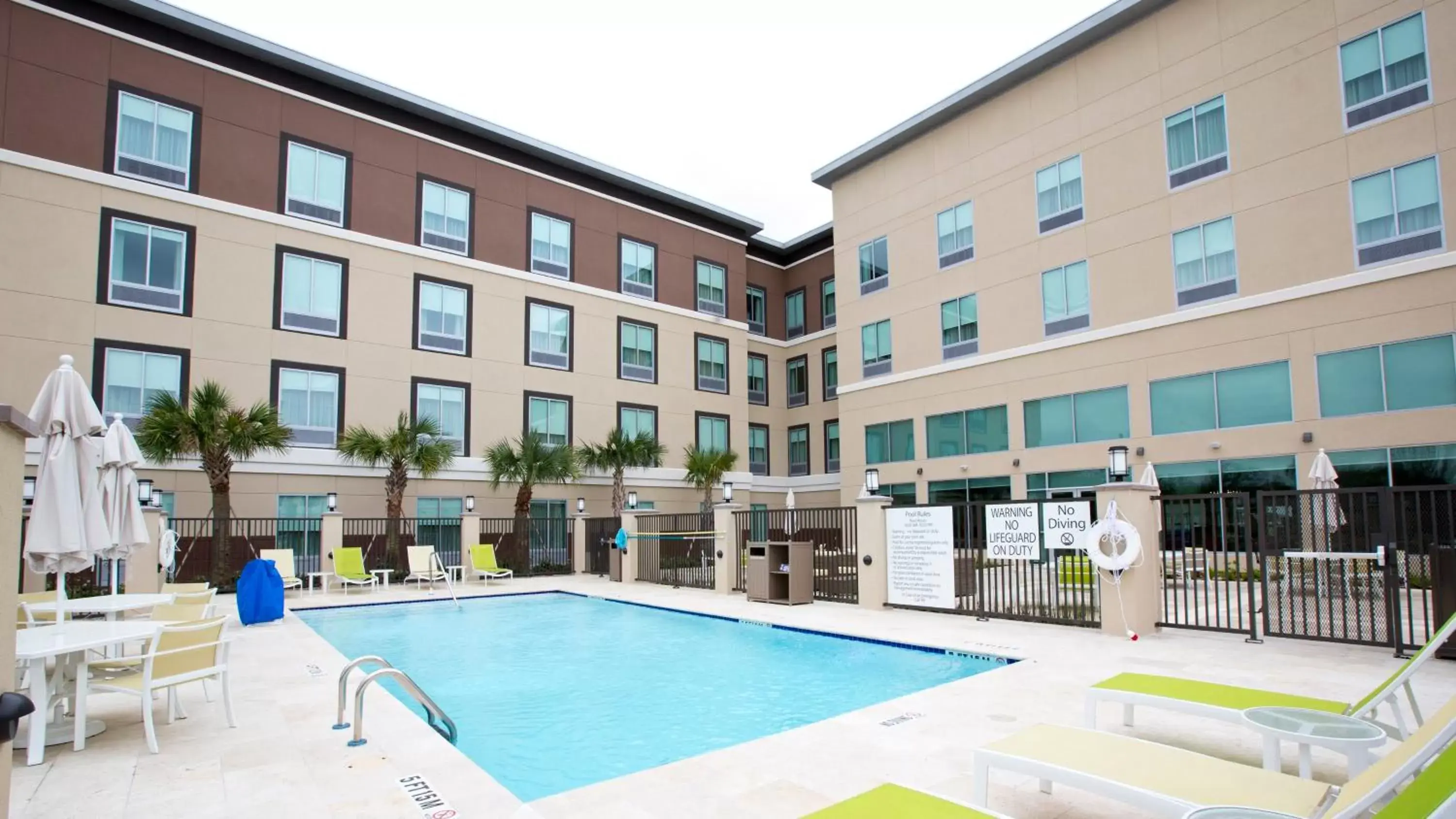 Swimming Pool in Holiday Inn Express & Suites Houston NW - Hwy 290 Cypress, an IHG Hotel