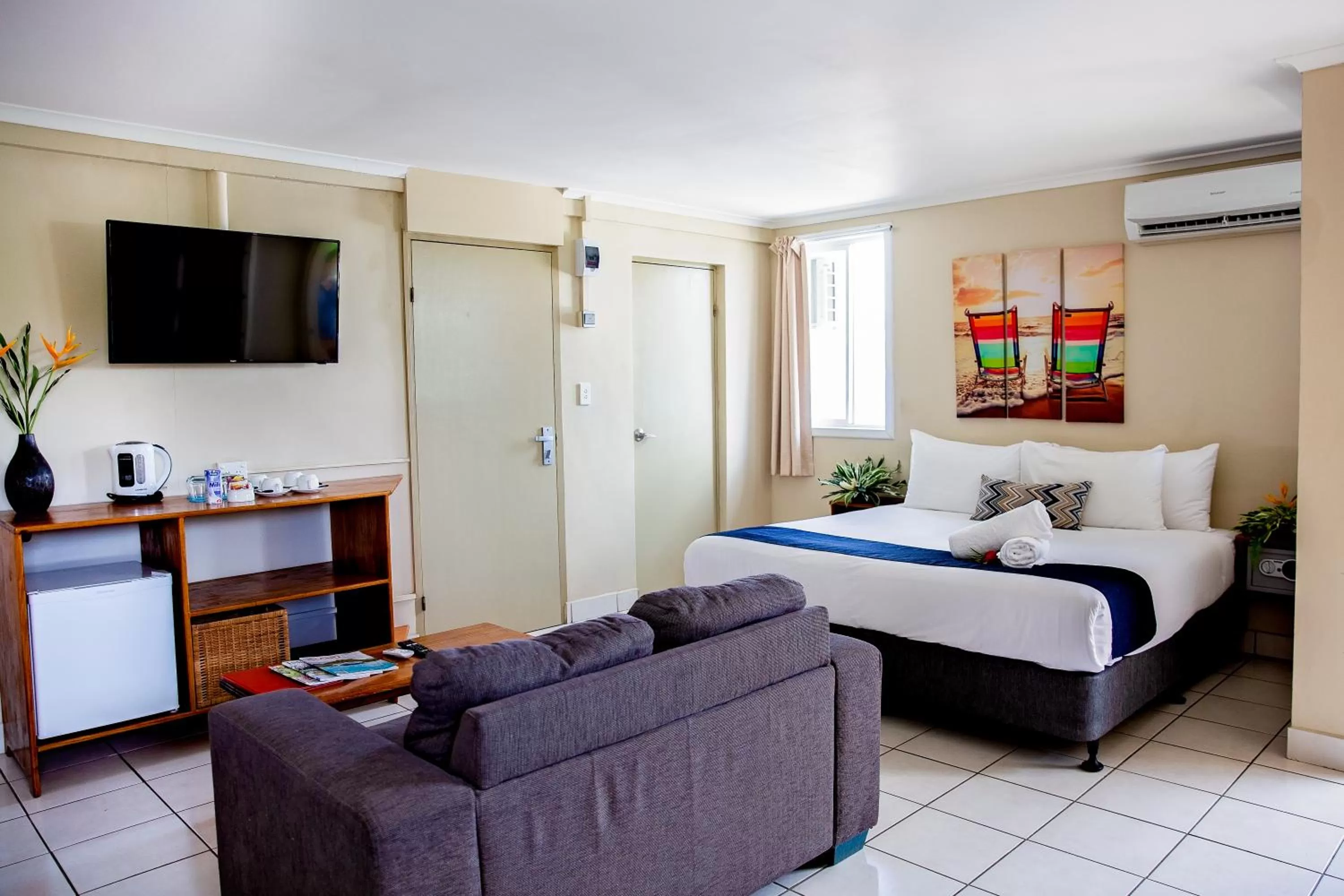 Photo of the whole room, Bed in The Espiritu