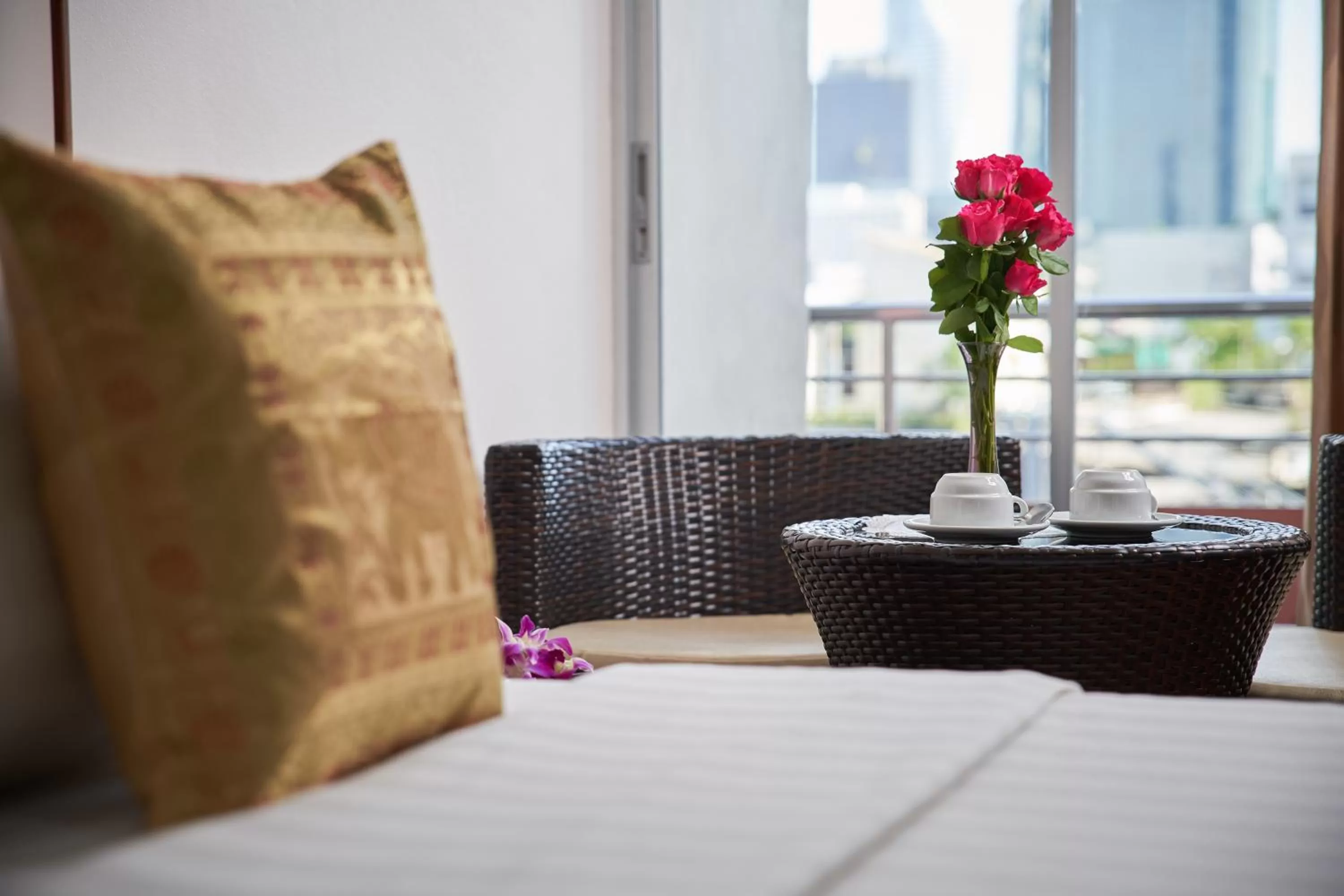Seating area, Bed in KC Place Hotel Pratunam