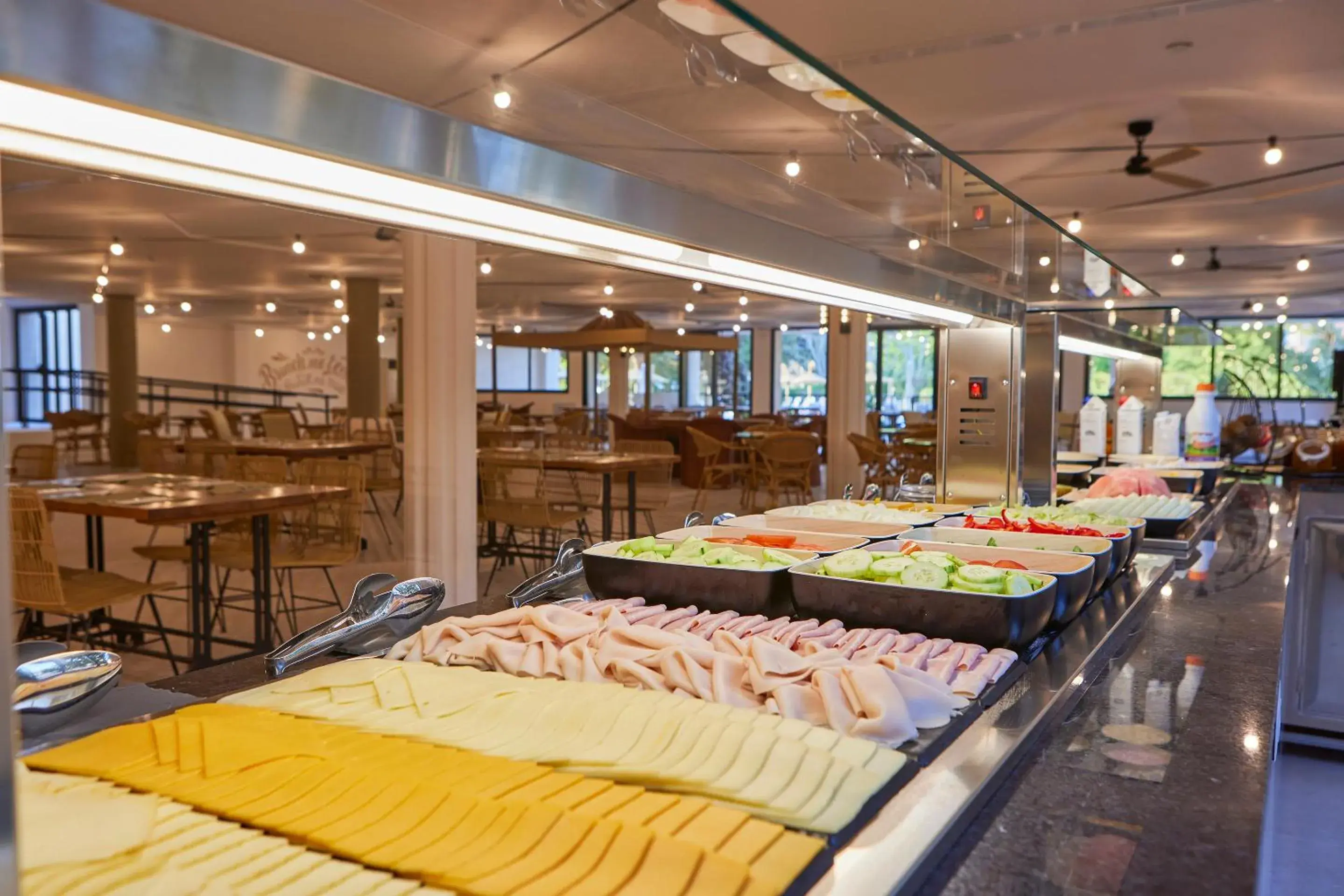 Food and drinks in tent Palmanova Food and drinks in tent Palmanova