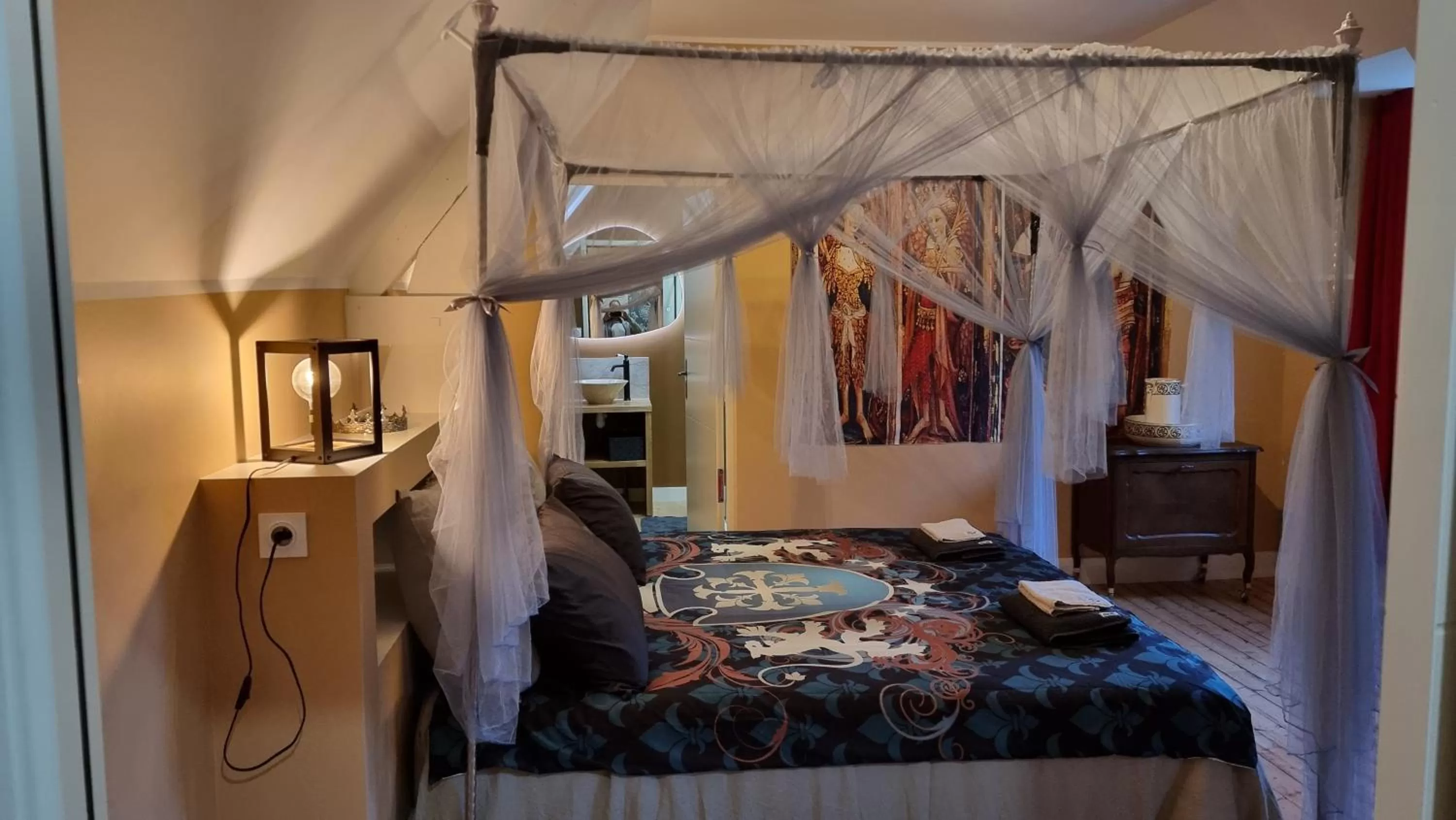 Bed in Le Manoir de Menglieu