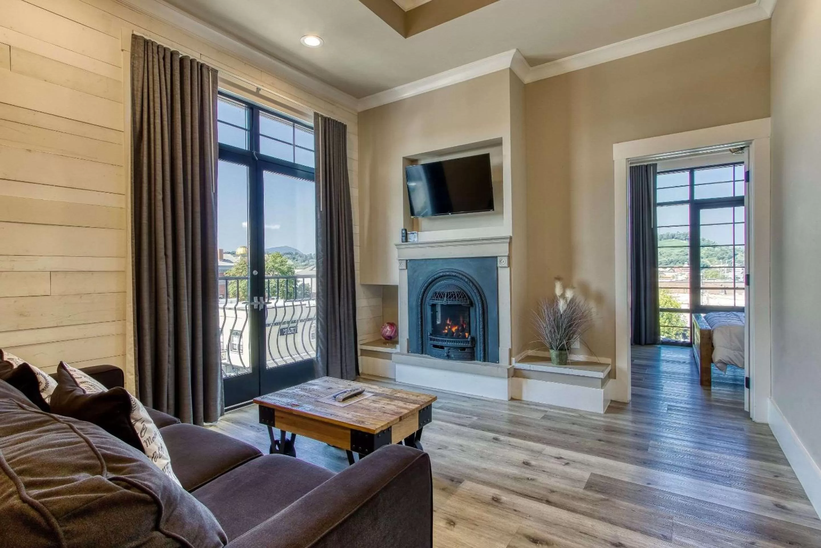 TV and multimedia in New Hotel Collection Smoky Mountains