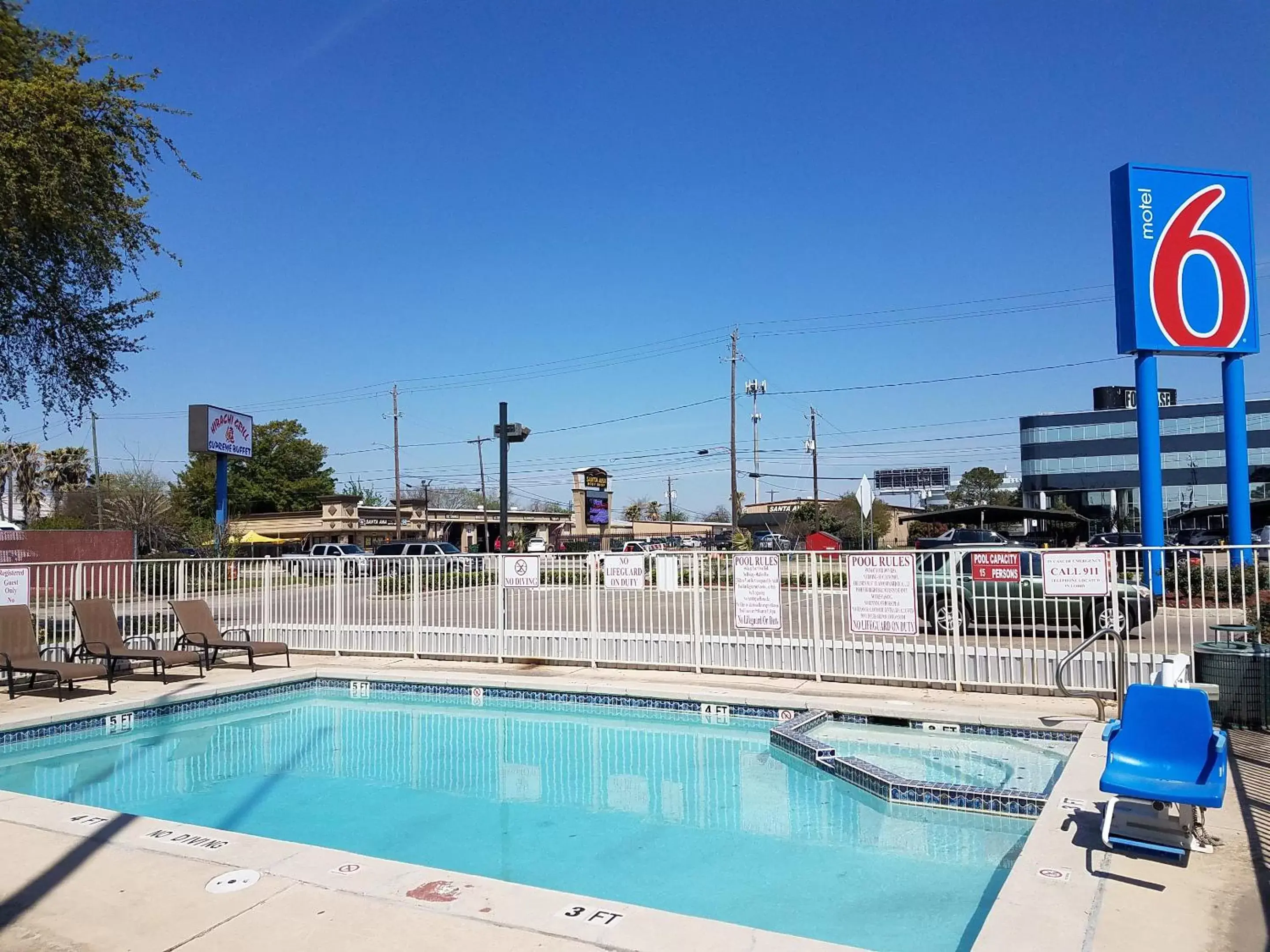 Swimming Pool in Motel 6-Houston, TX - Brookhollow