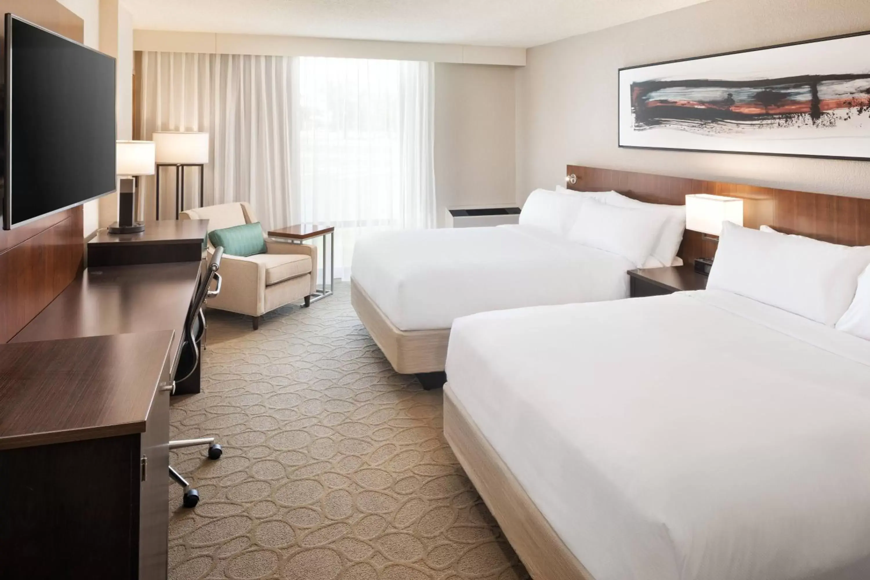 Photo of the whole room, Bed in Delta Hotels by Marriott Minneapolis Northeast
