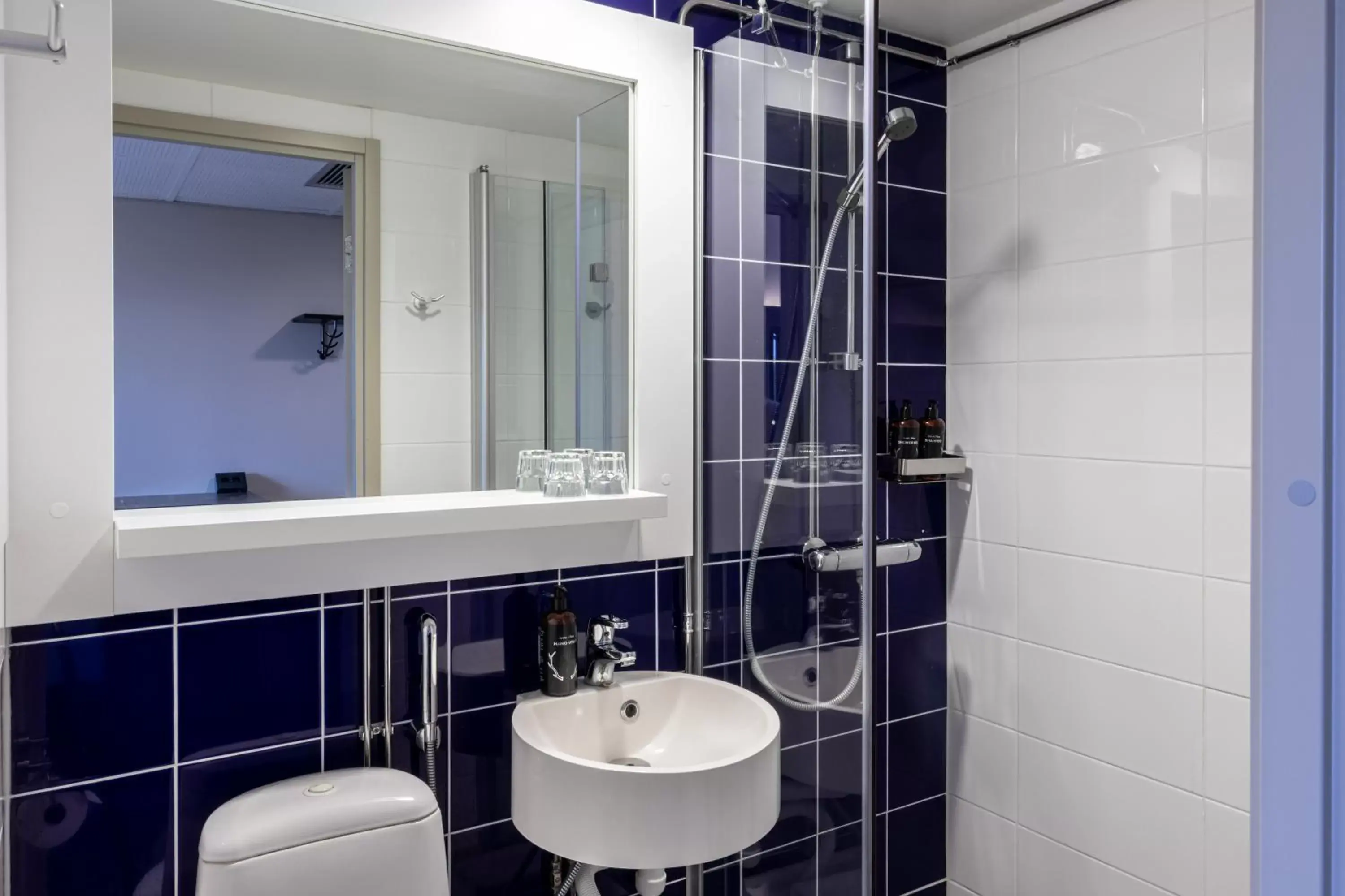 Shower, Bathroom in Lapland Hotels Kuopio