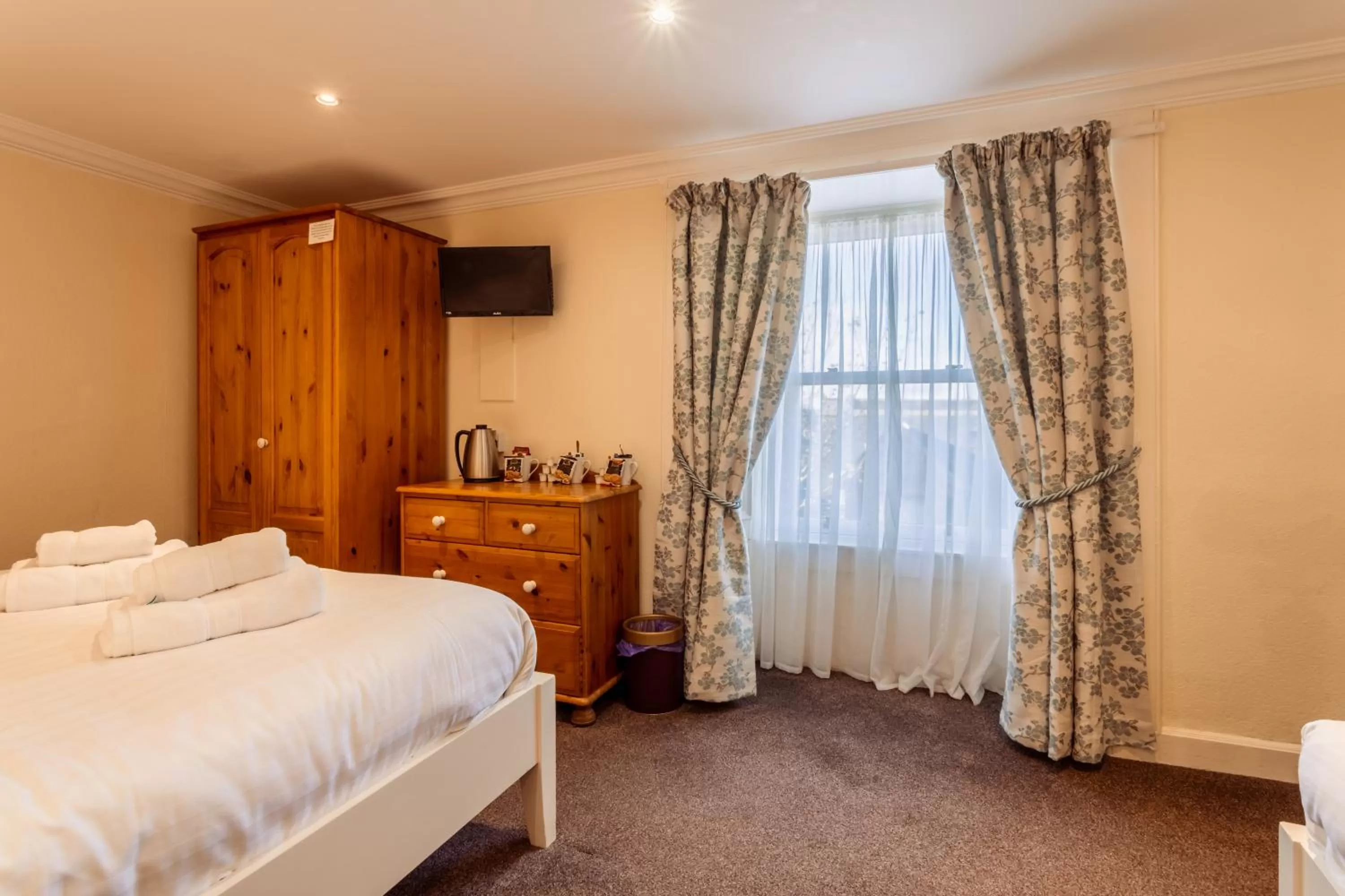 Bed in Manor House Hotel Holy Island