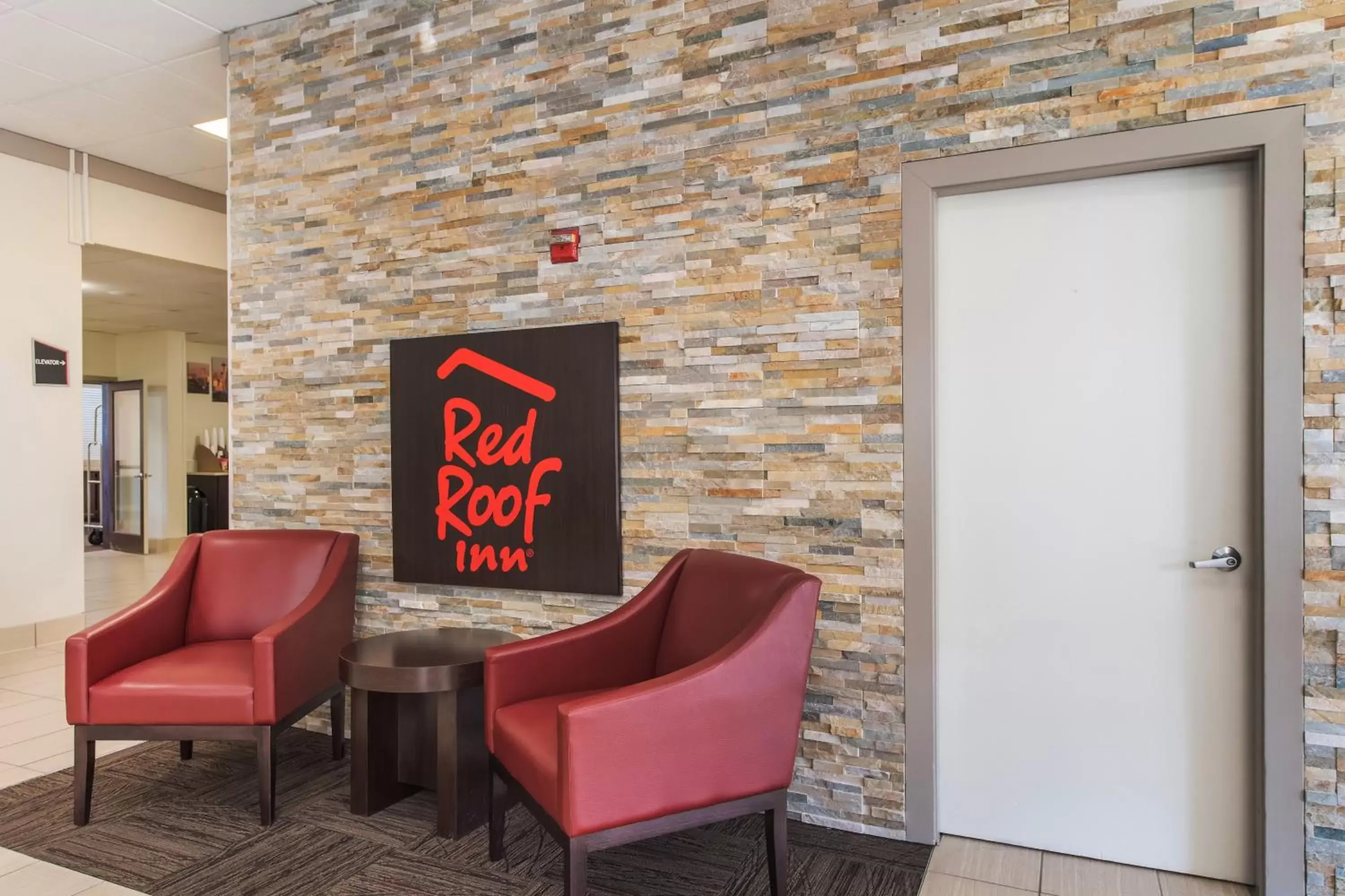 Lobby or reception, Seating Area in Red Roof Inn Seattle Airport - SEATAC