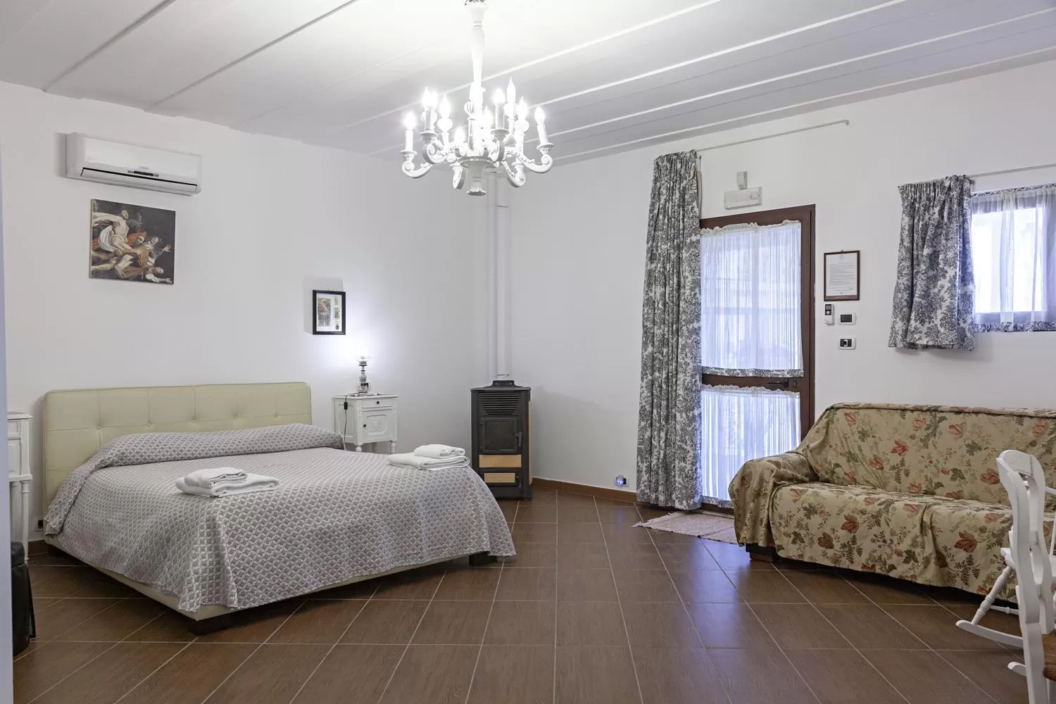 Bed in B&B Barletta Acasamia con Parcheggio Privato