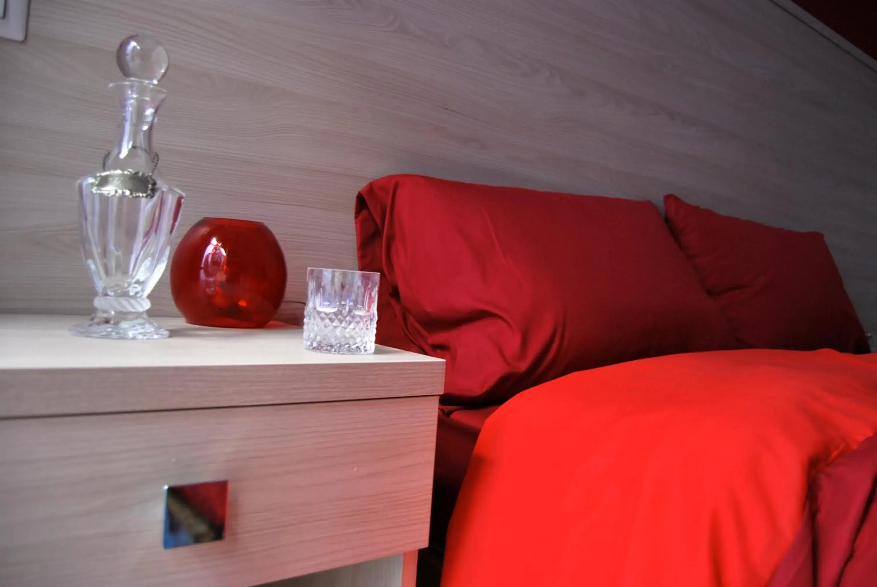 Bed, Seating Area in Il Quadrifoglio Room& Suite