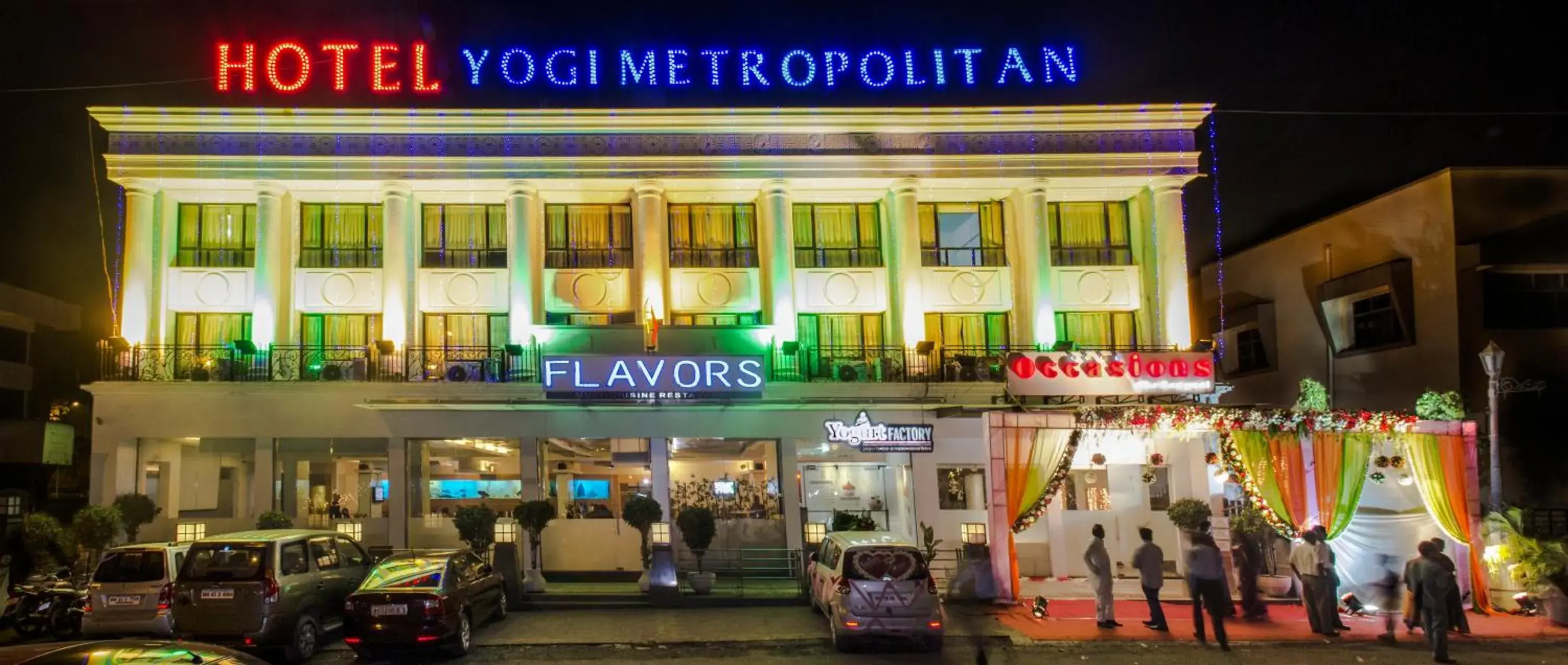 Property Building in Hotel Yogi Metropolitan