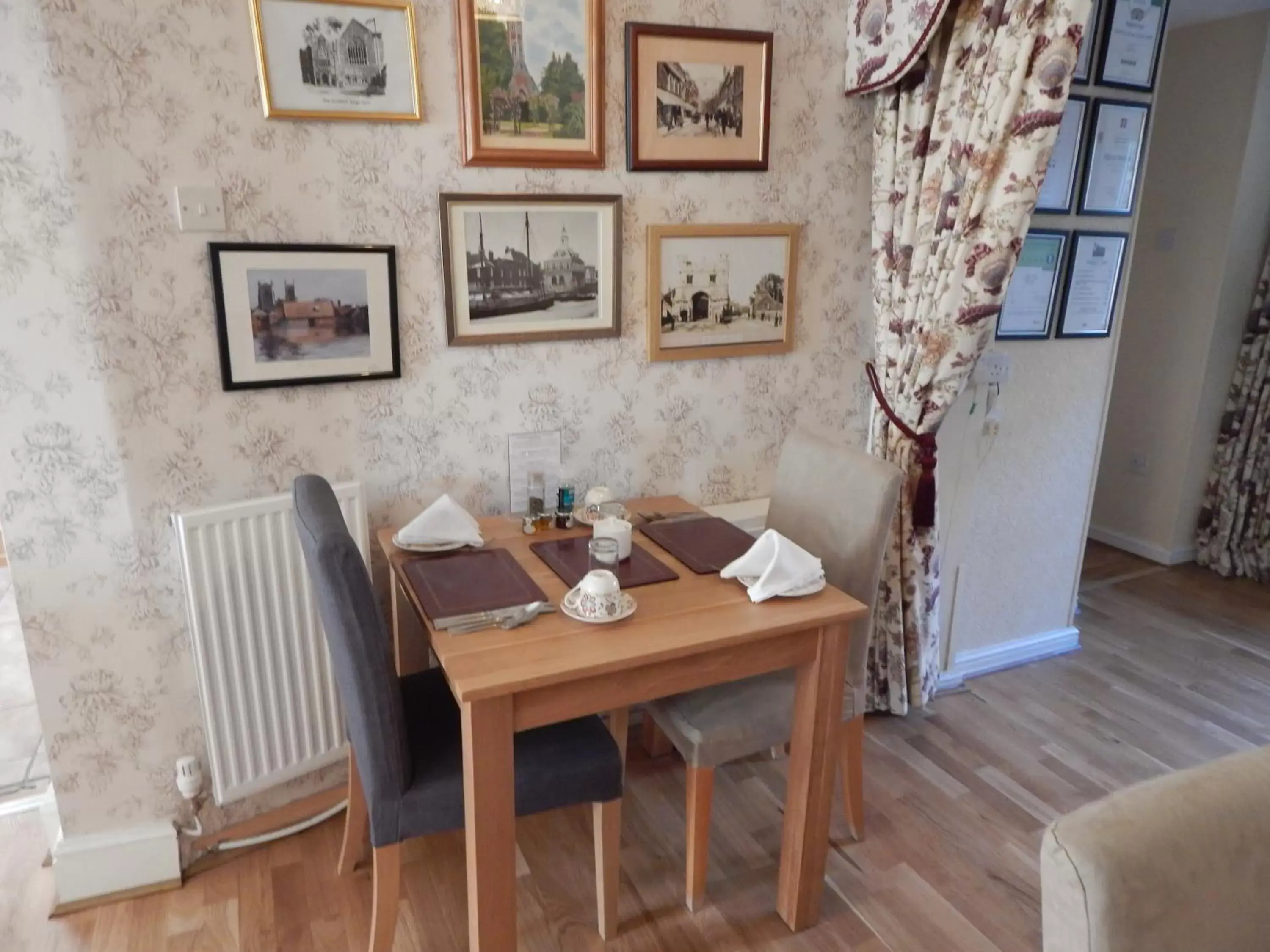English/Irish breakfast, Dining Area in Fairlight Lodge
