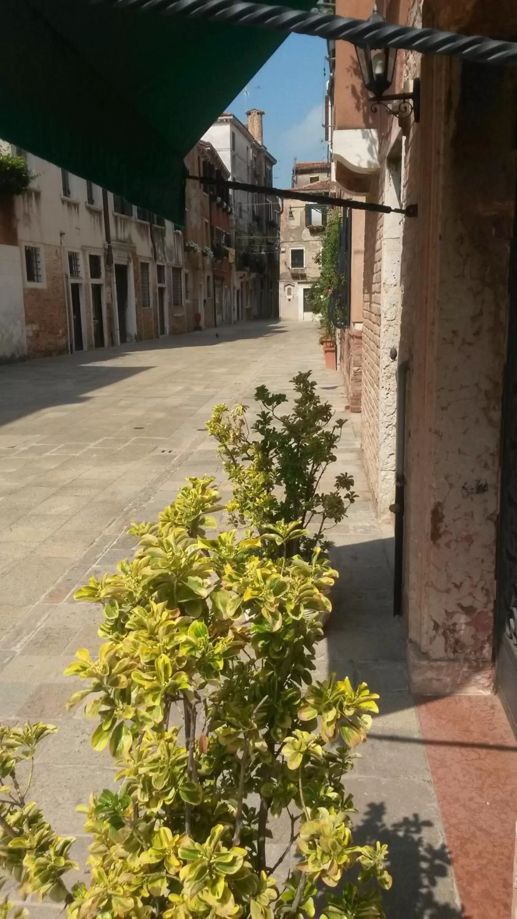 Quiet street view in Locanda Ca' del Brocchi