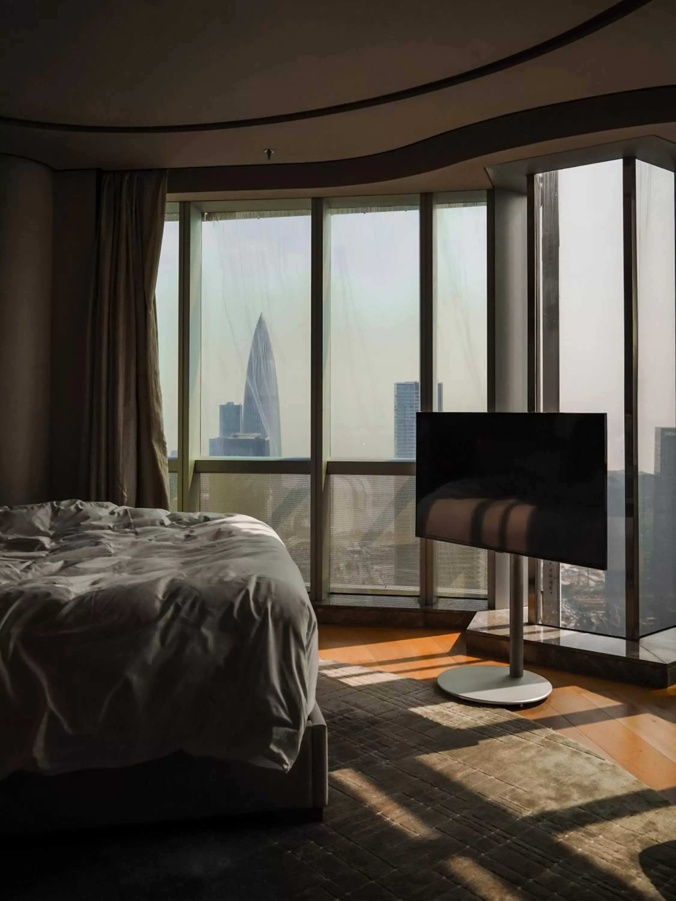 View (from property/room), Bed in Shenzhen Marriott Hotel Nanshan