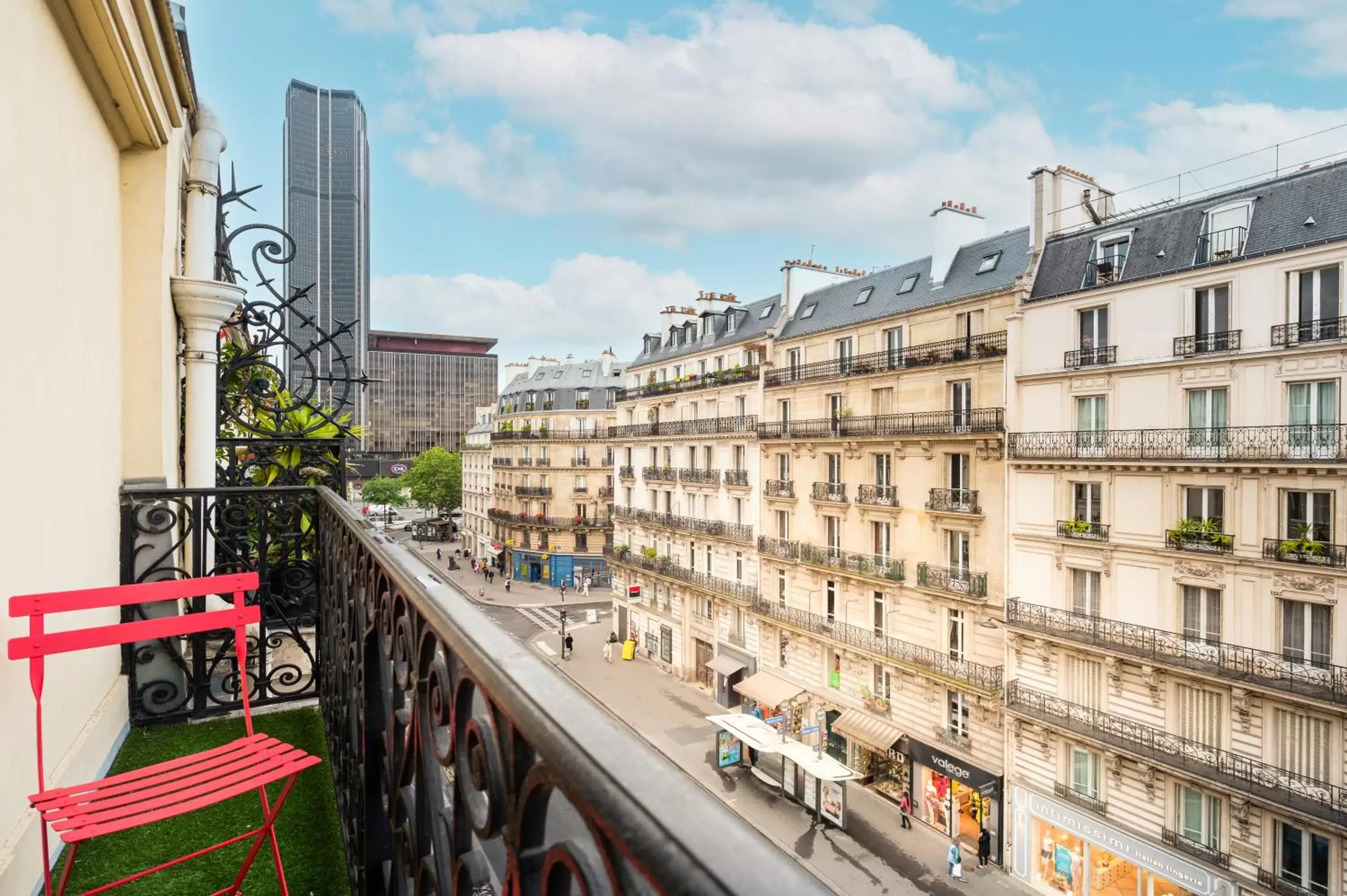Balcony/Terrace in Royal Saint Germain