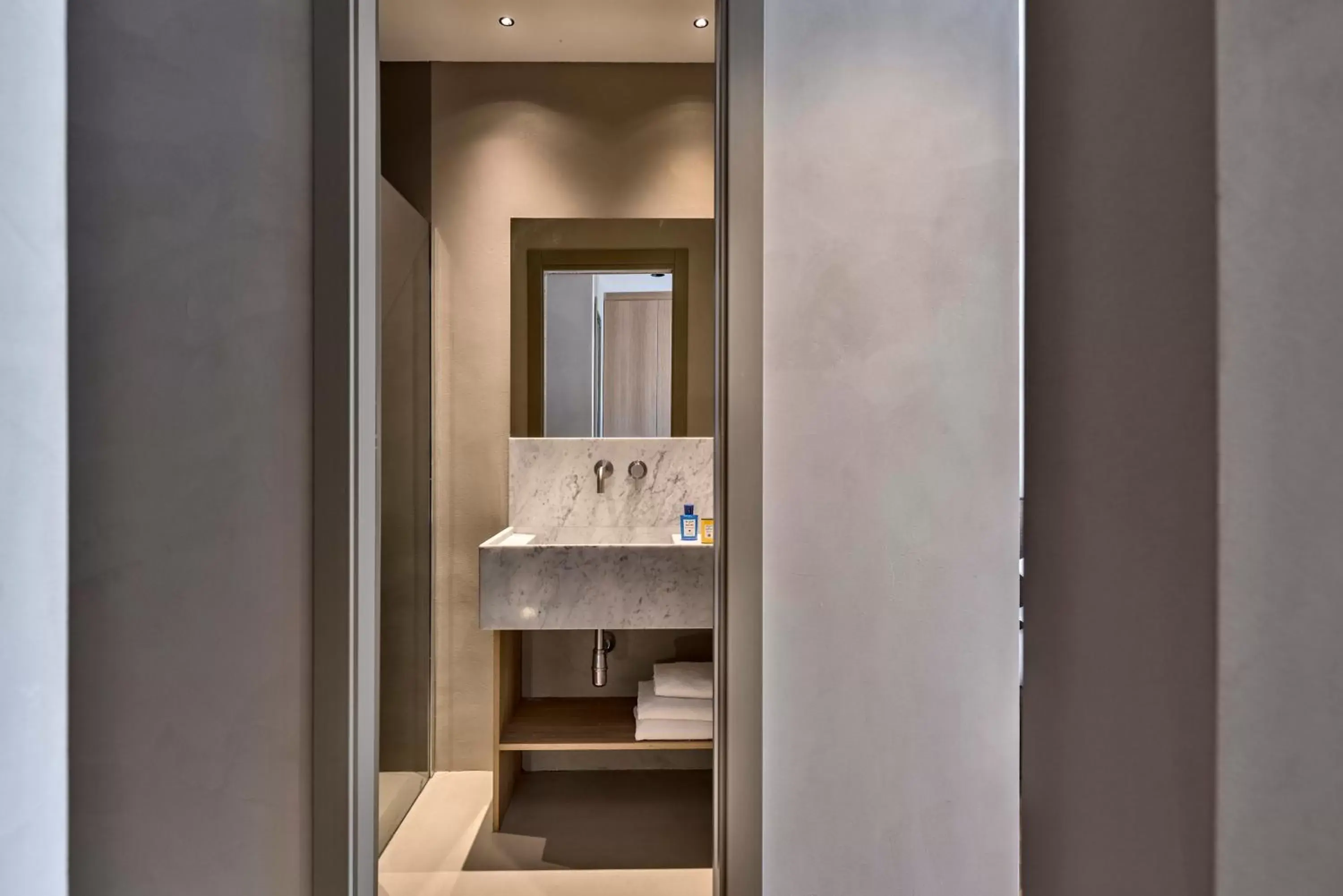 Bathroom in G55 Design Hotel