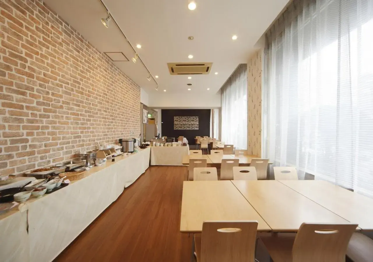 Restaurant/Places to Eat in Apa Hotel Aomori-Eki Kencho-Dori