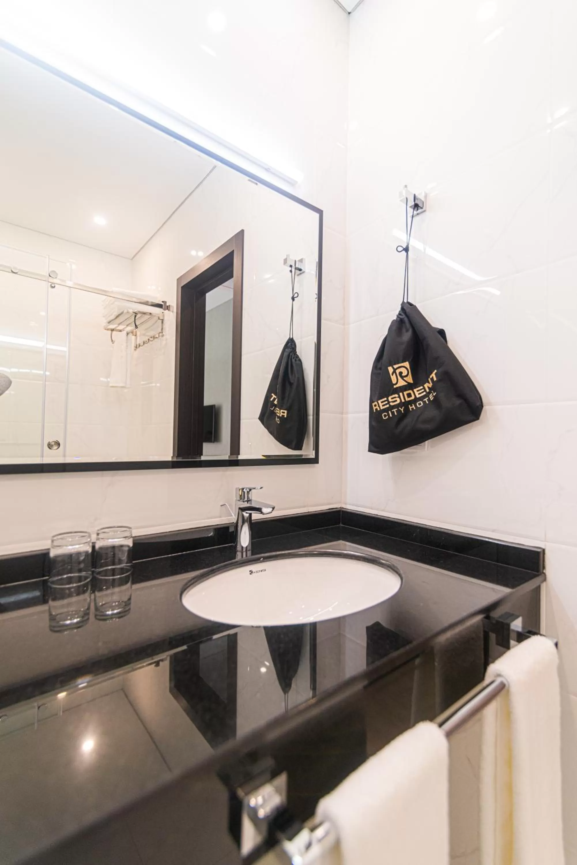 Bathroom in Resident City Hotel