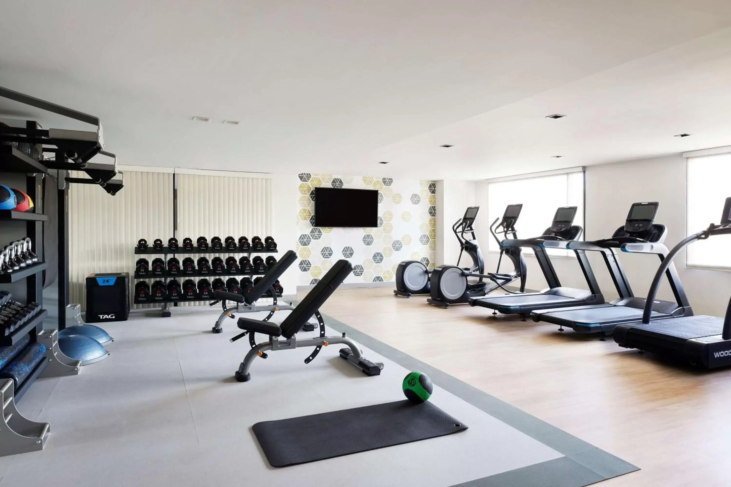 Fitness centre/facilities, Fitness Center/Facilities in Senna House Hotel Scottsdale, Curio Collection By Hilton