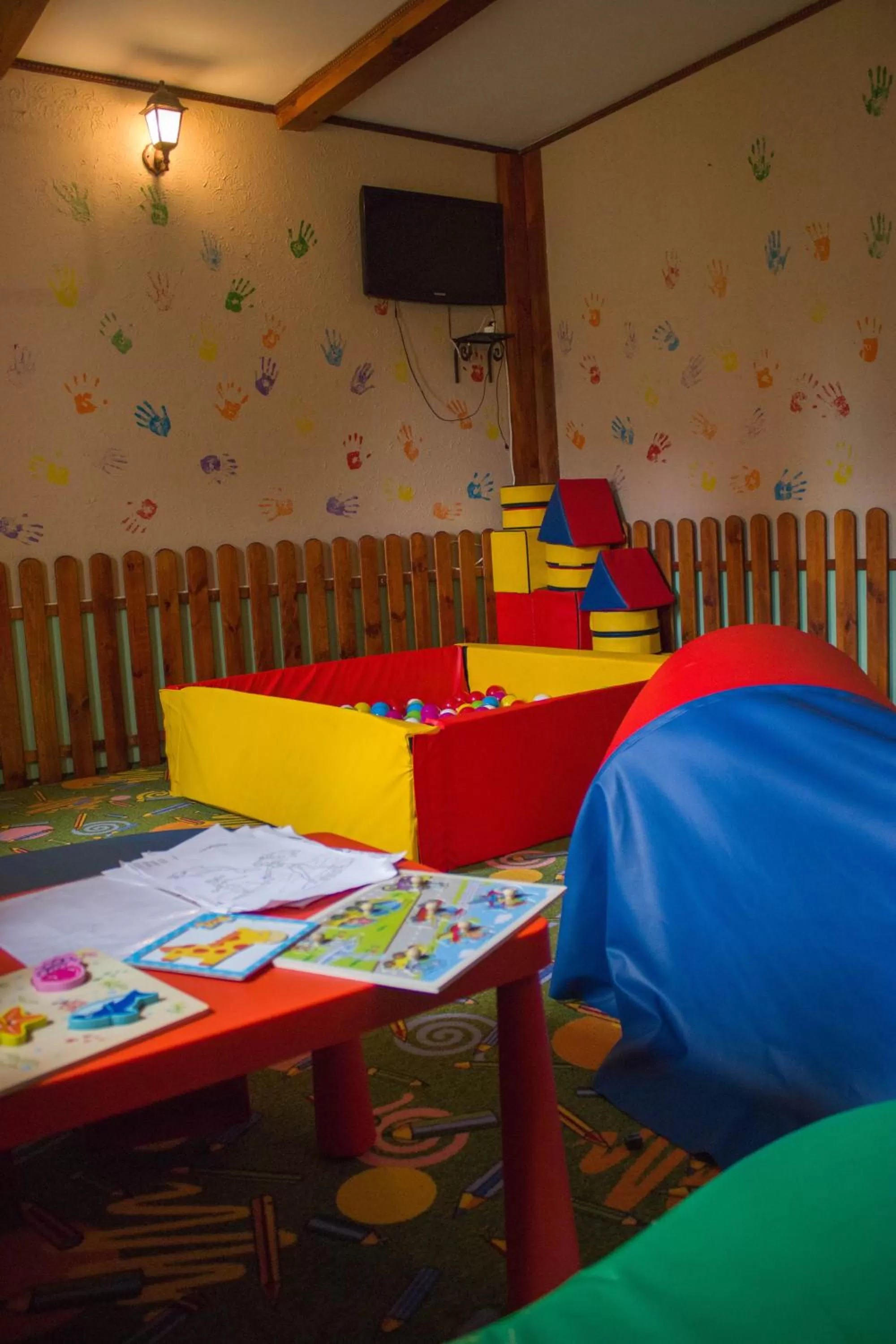 Game Room in Stara Vezha Hotel