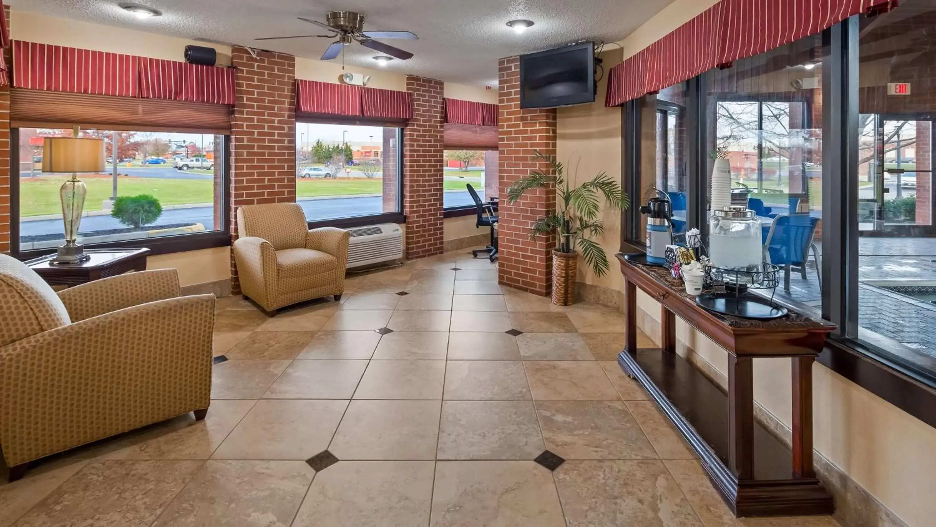 Lobby or reception in Best Western Canal Winchester Inn-Columbus South East