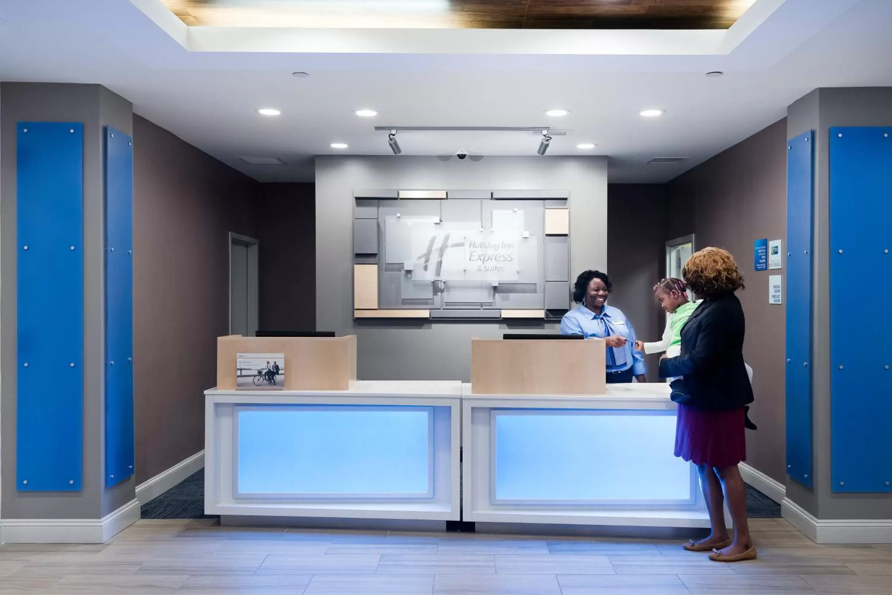 Lobby or reception, Lobby/Reception in Holiday Inn Express & Suites Florence I-95 & I-20 Civic Ctr, an IHG Hotel